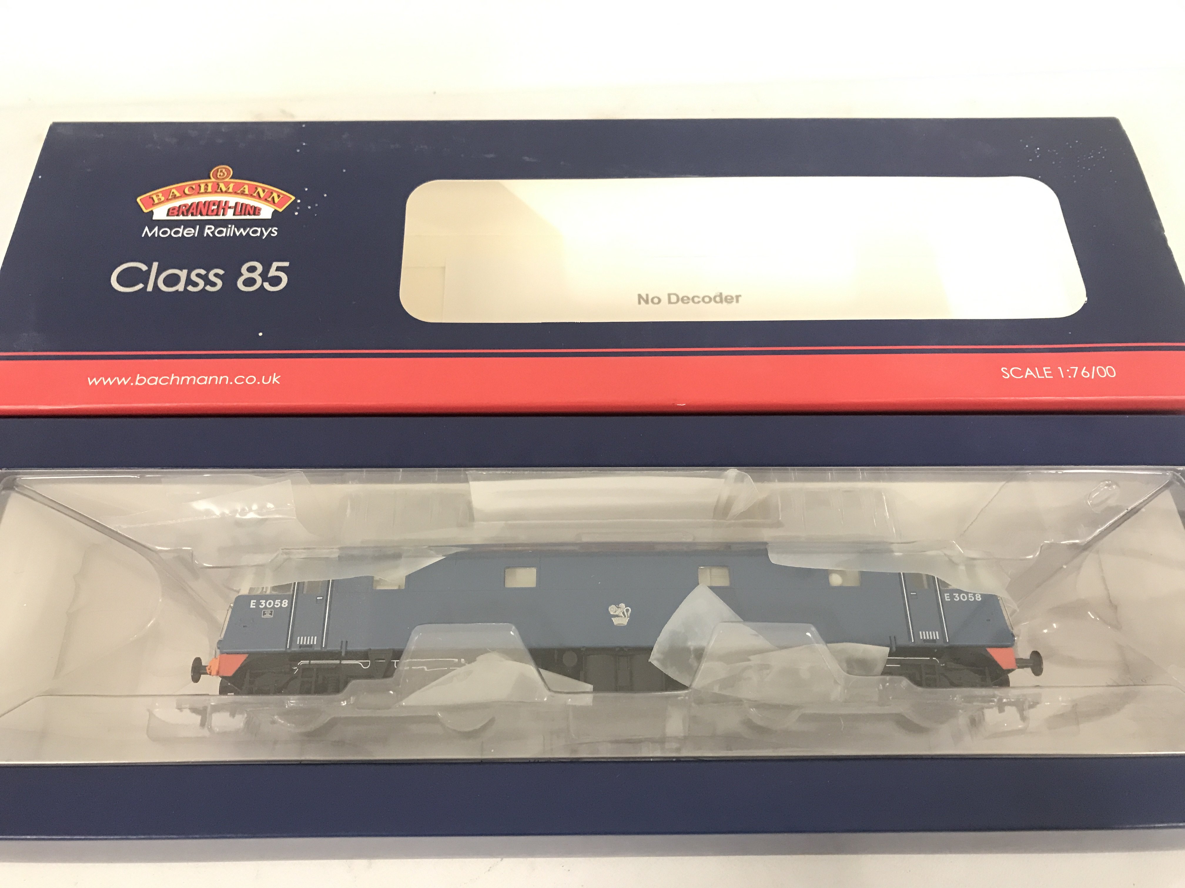 A Boxed Bachmann 00 Gauge Type AL5 Electric E3058 BR Electric Blue Loco. #31-676.