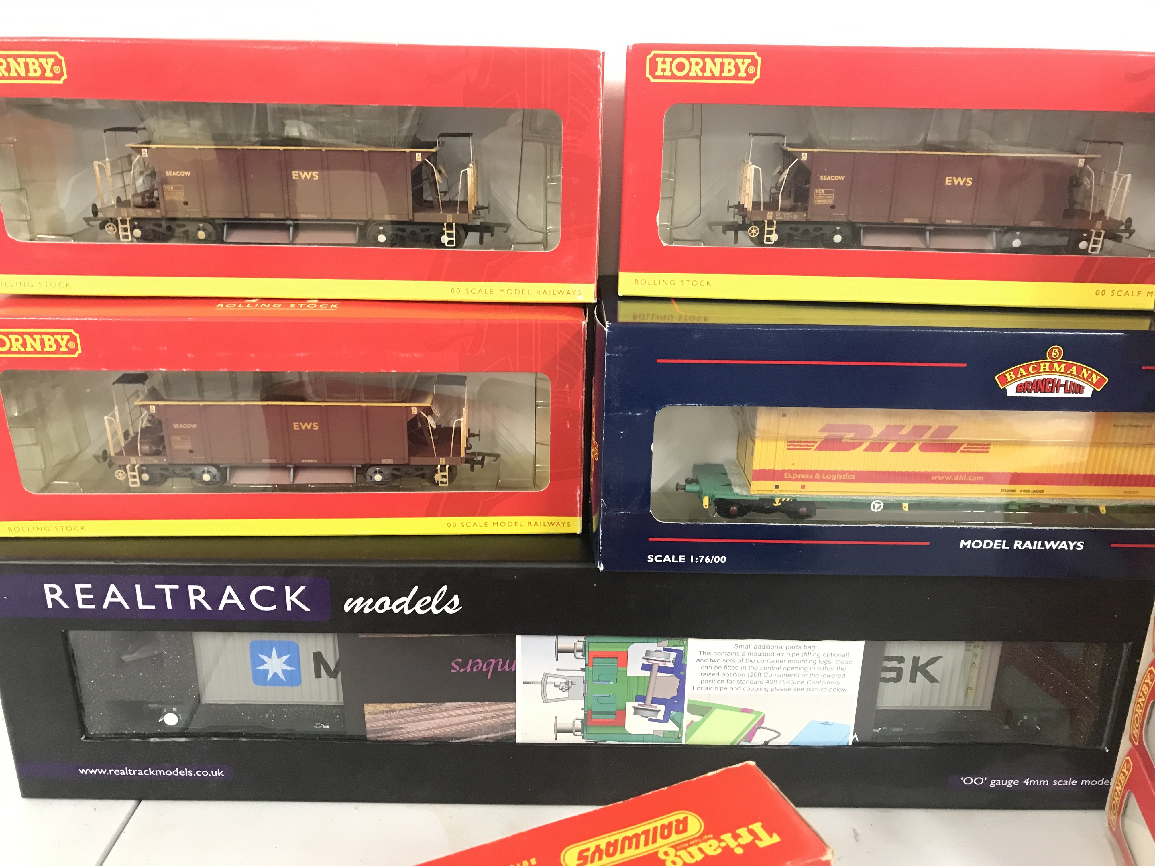 3 X Boxed And Loose 00 Gauge Locomotives. And A Collection Of Boxed Wagons.