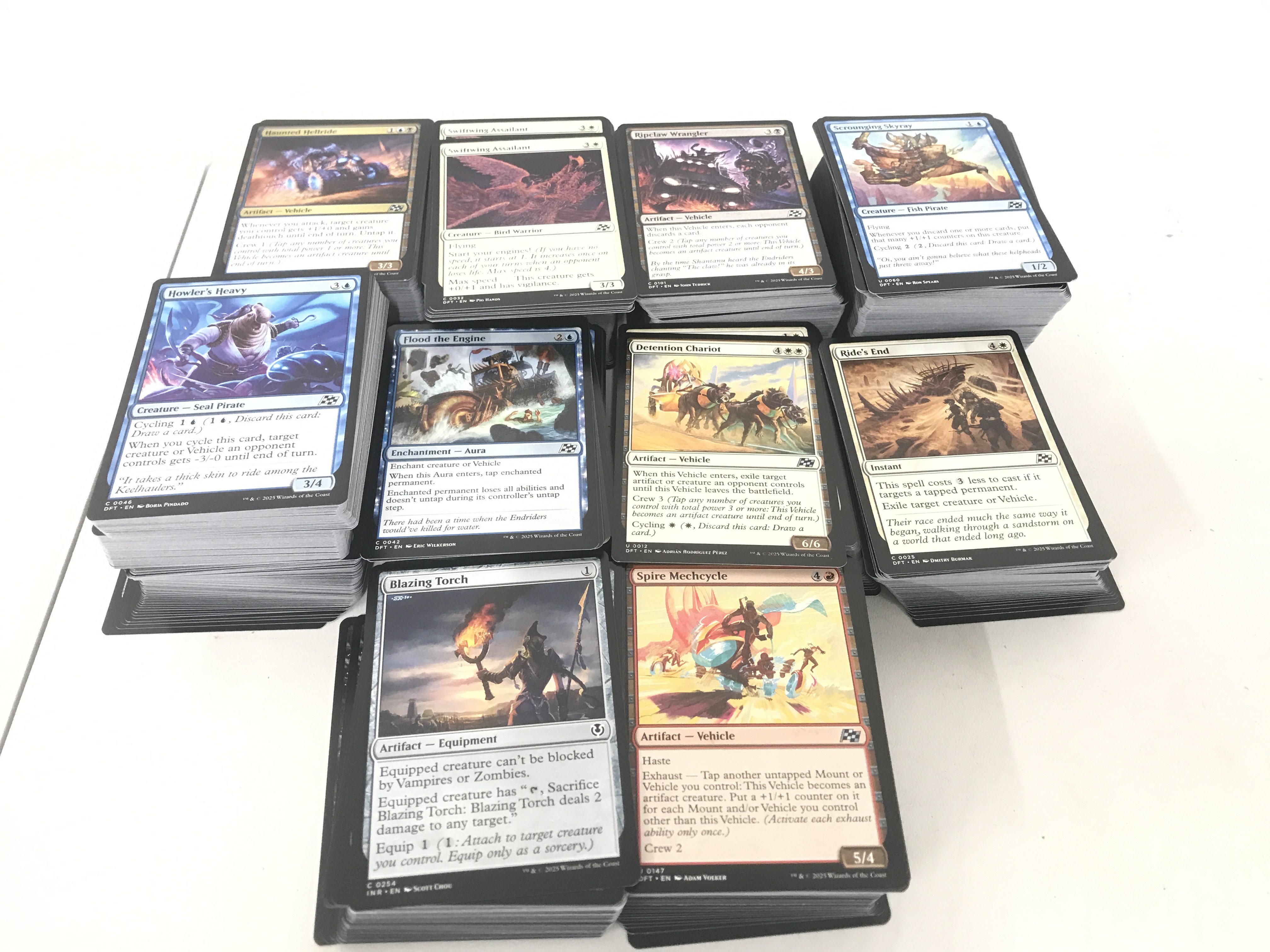 Approximately 1200 Magic The Gathering Trading Cards. No Reserve.