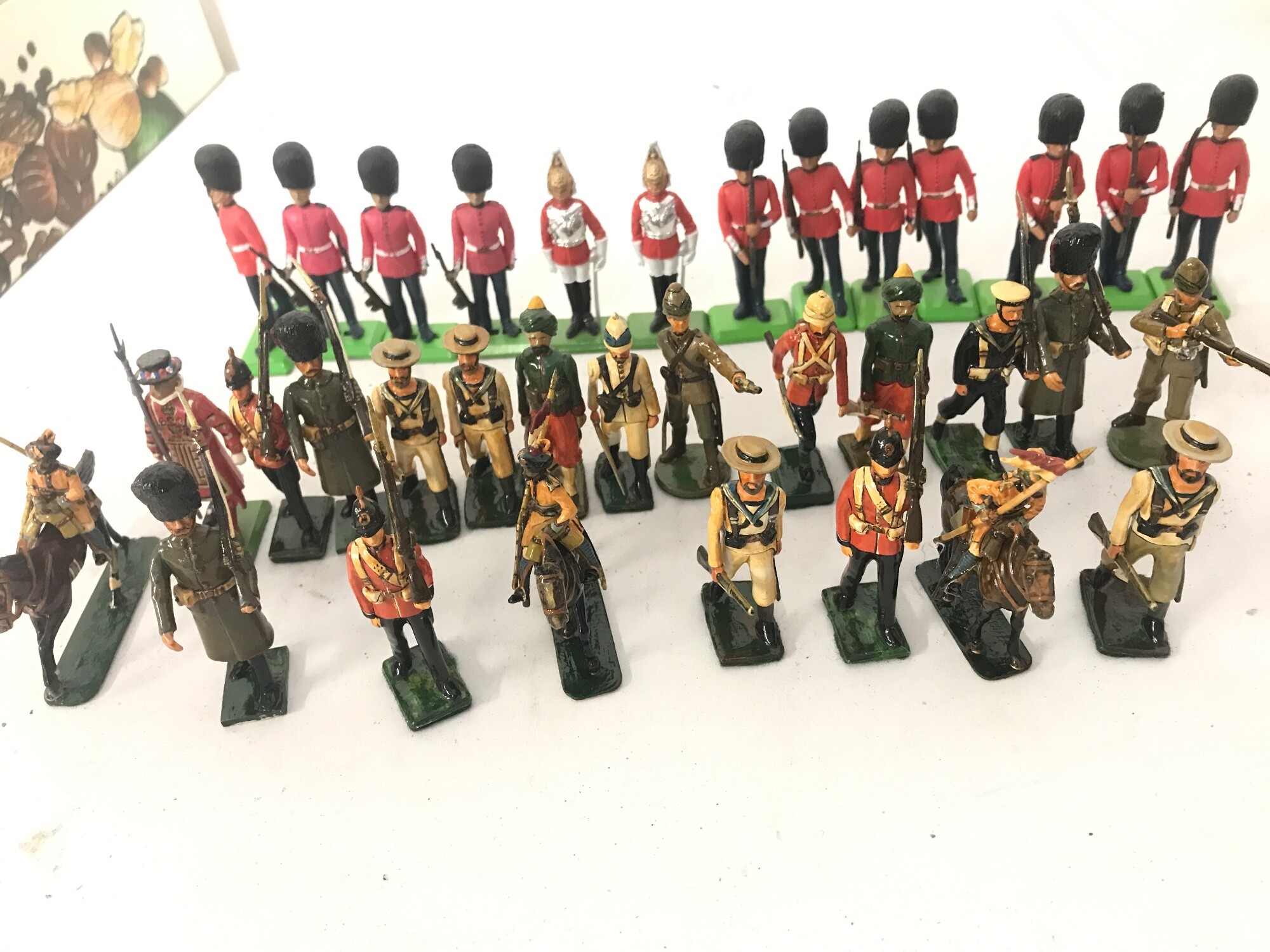A Small Collection Of Plastic And Repainted Led Britains Soldiers.
