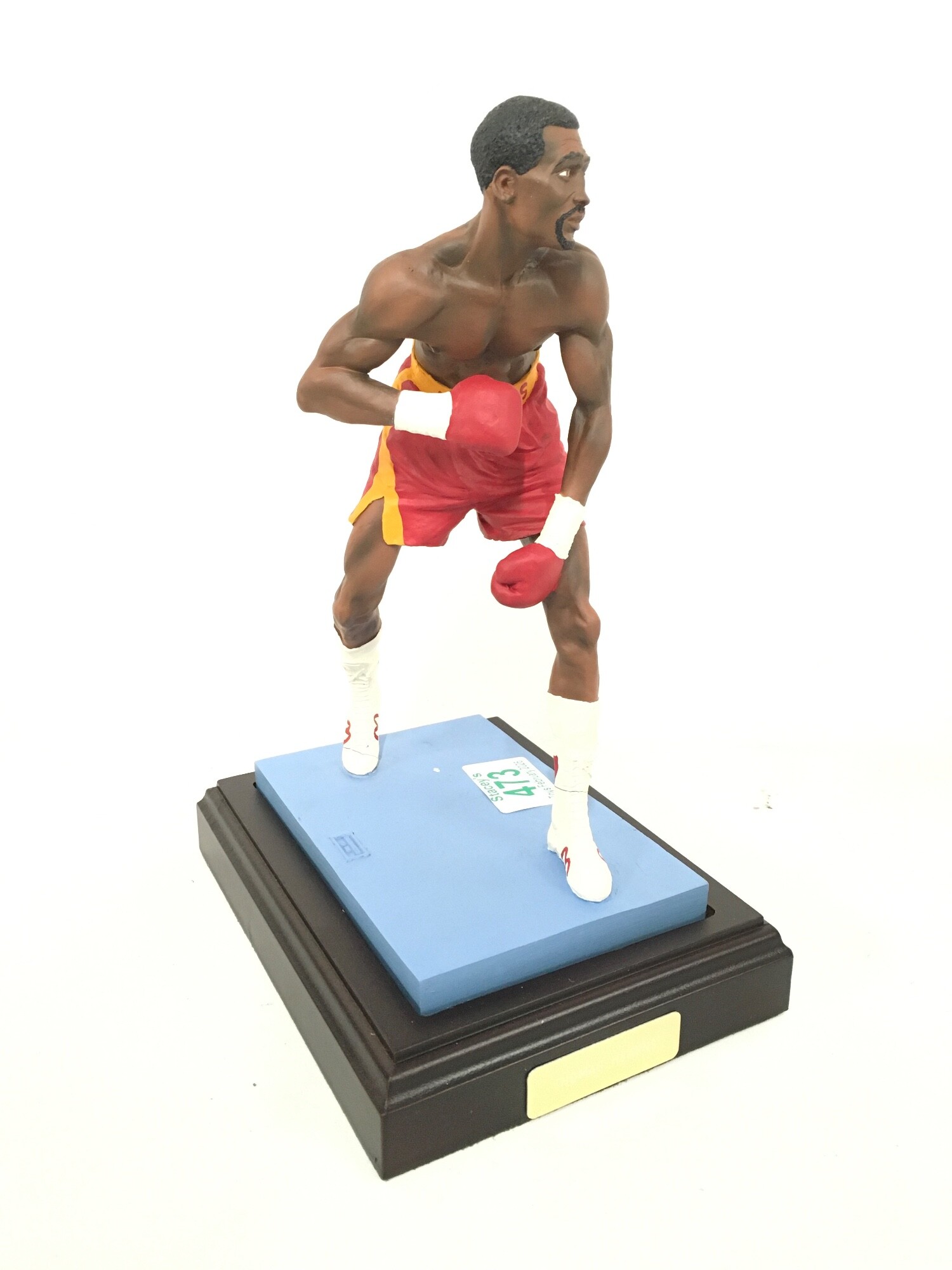 A Endurance Limited Boxing Figure Of Thomas Hearns. Limited Edition.