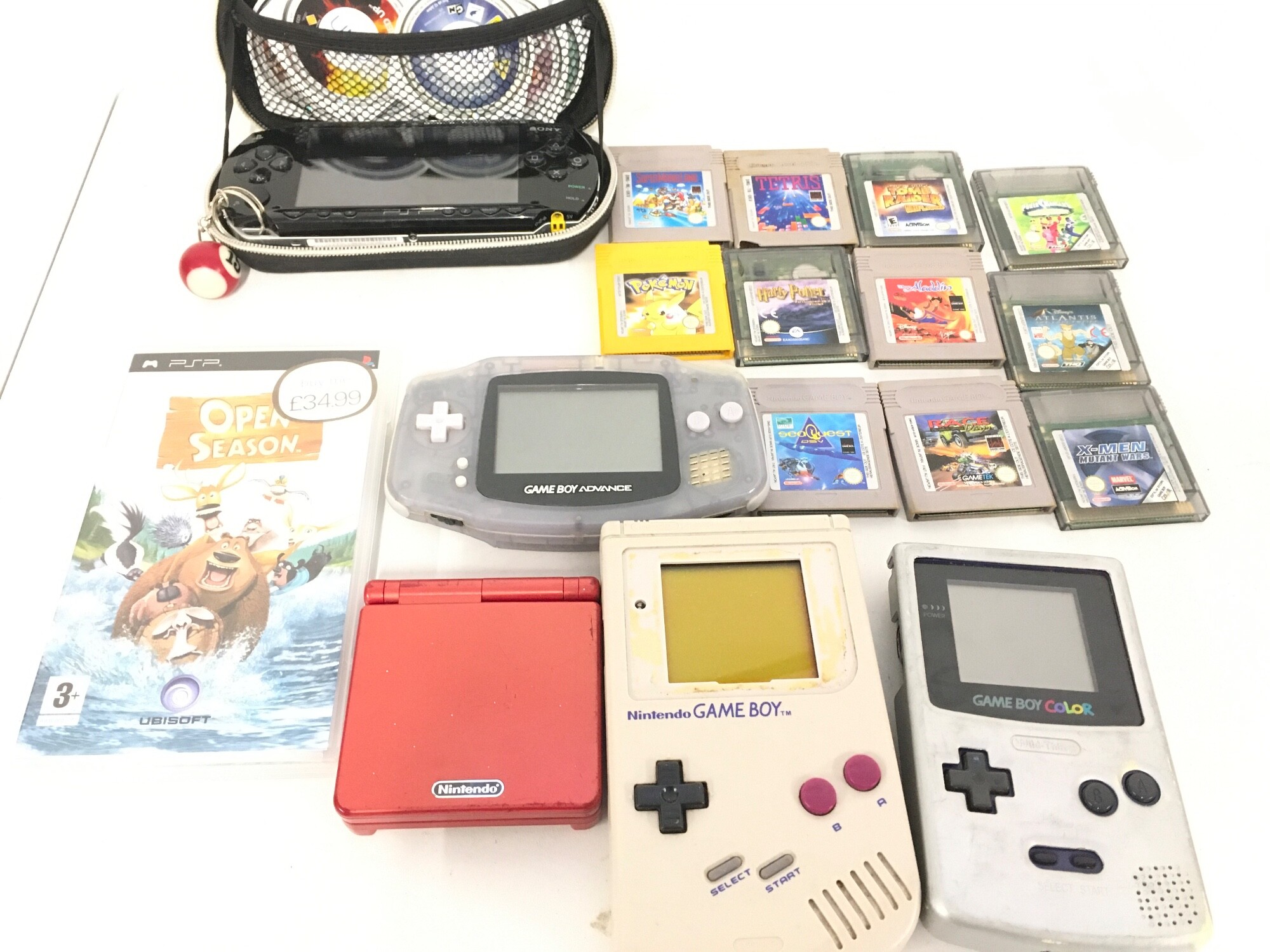 A Collection of Nintendo Game Boys And A Sony PSP.  No Reserve.
