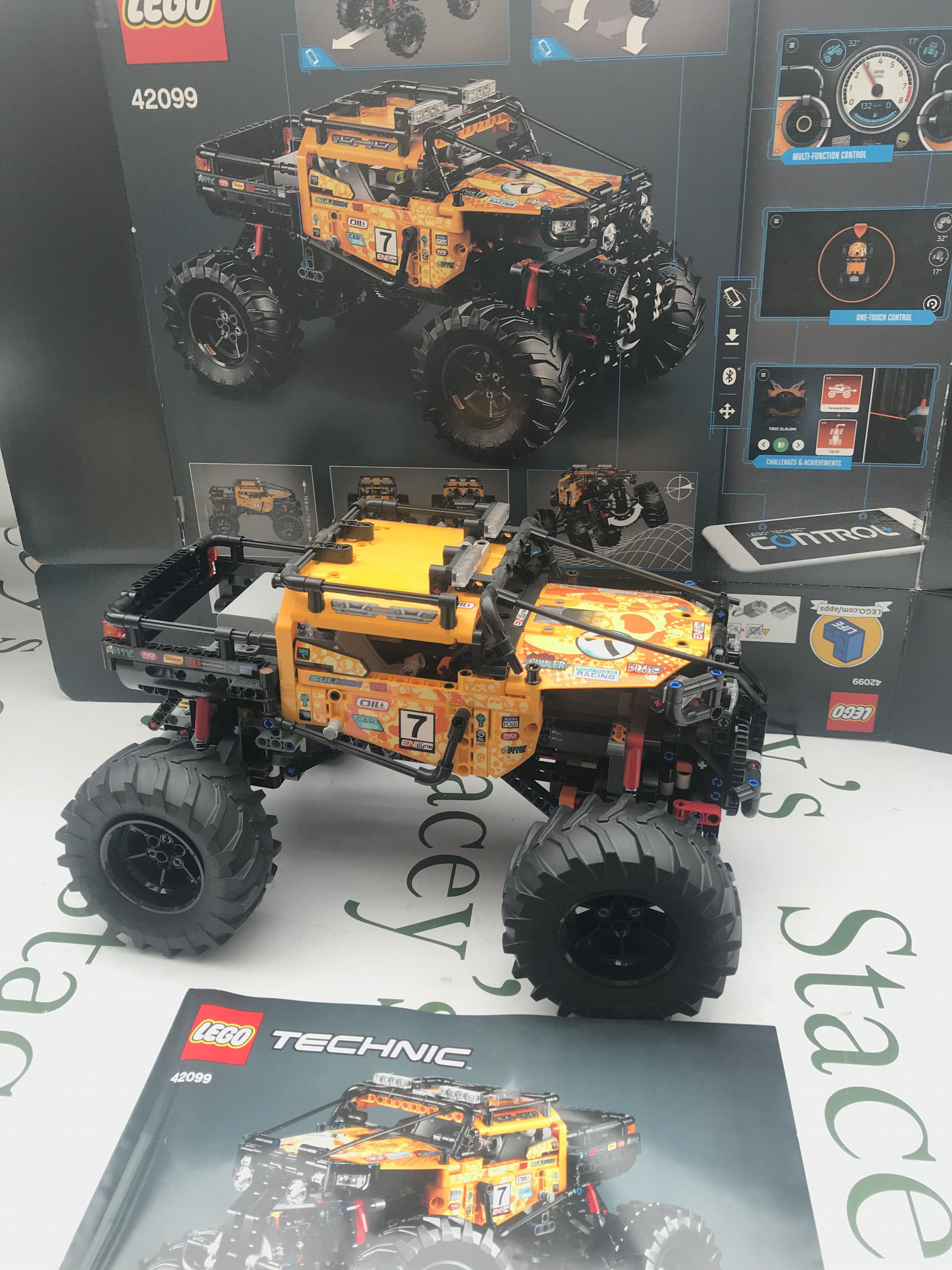 A Lego 4 X 4 X-Treme Off Roader #42099. With Box And Manual. This Lot Cannot Be Posted In House.(2).