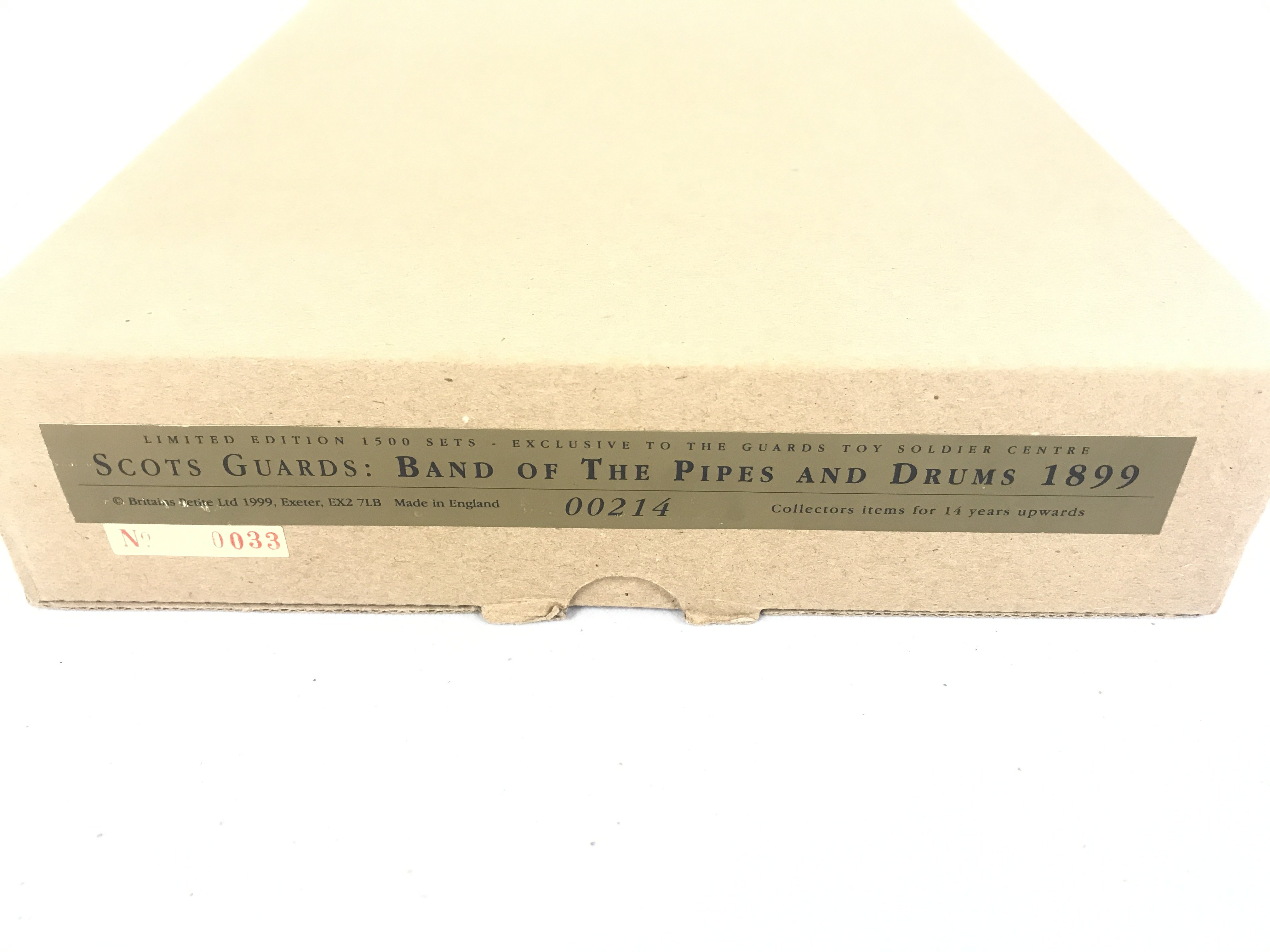 A Boxed Britains Scots Guards Band Of The Pipes And Drums 1899 #00214.