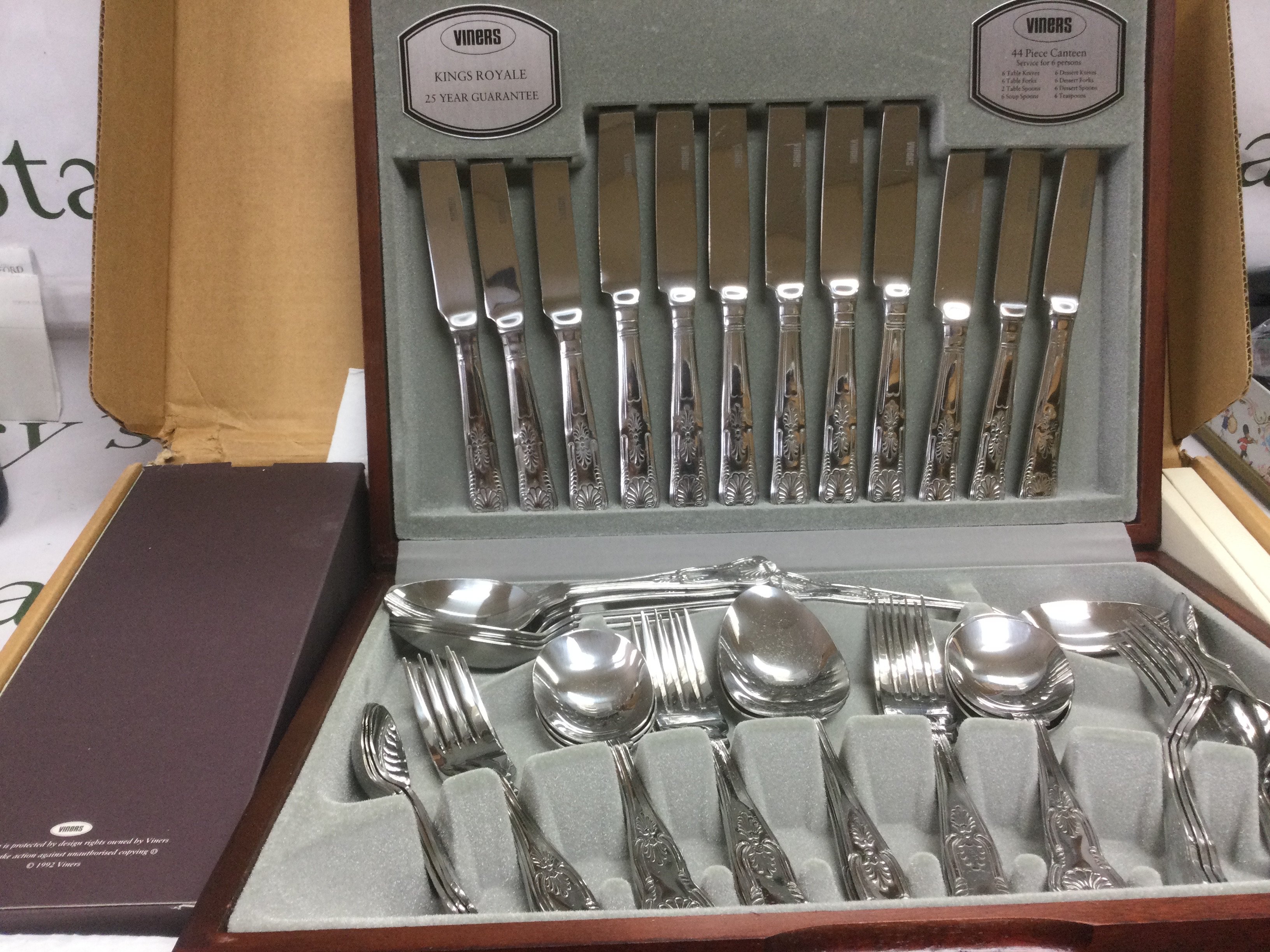 A cased and as new Viners canteen of cutlery. Shipping category C.