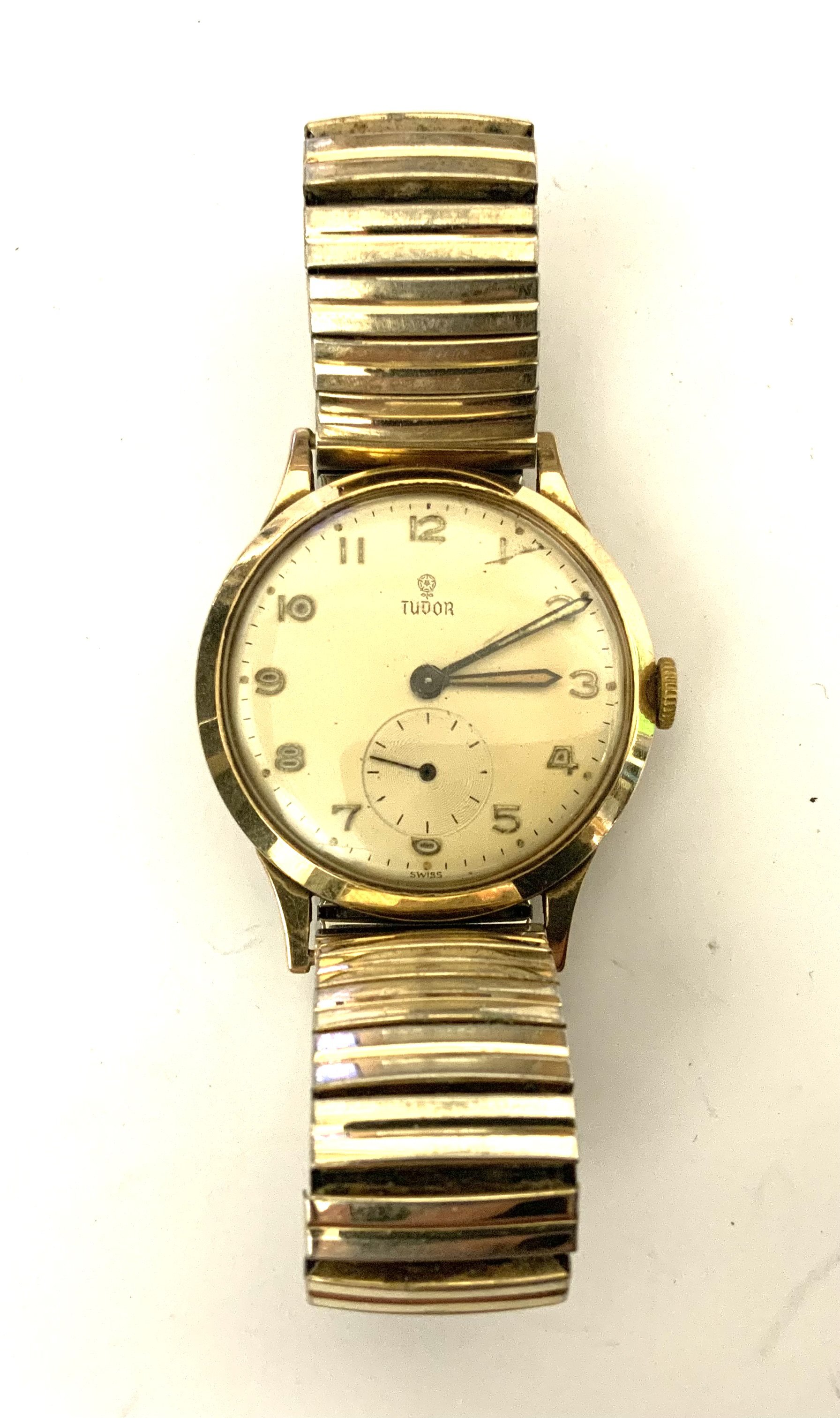 A vintage 9ct gold cased Gents Tudor wrist watch serial 20419, C.1960. (A) seen working, inscription to reverse.