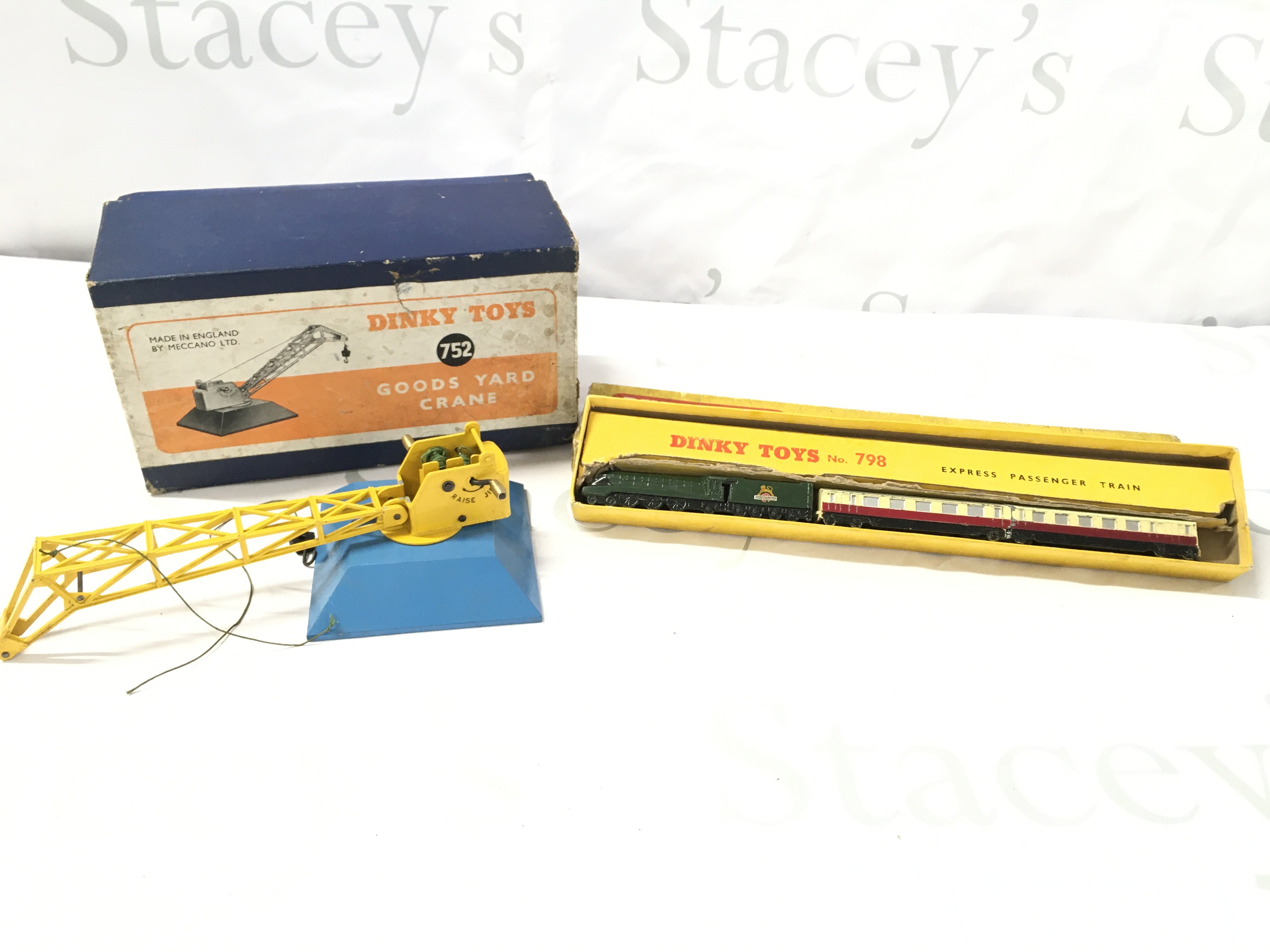 A Boxed Dinky Toys Goods Yard Crane (A/F) And A Express Passenger Train #798.