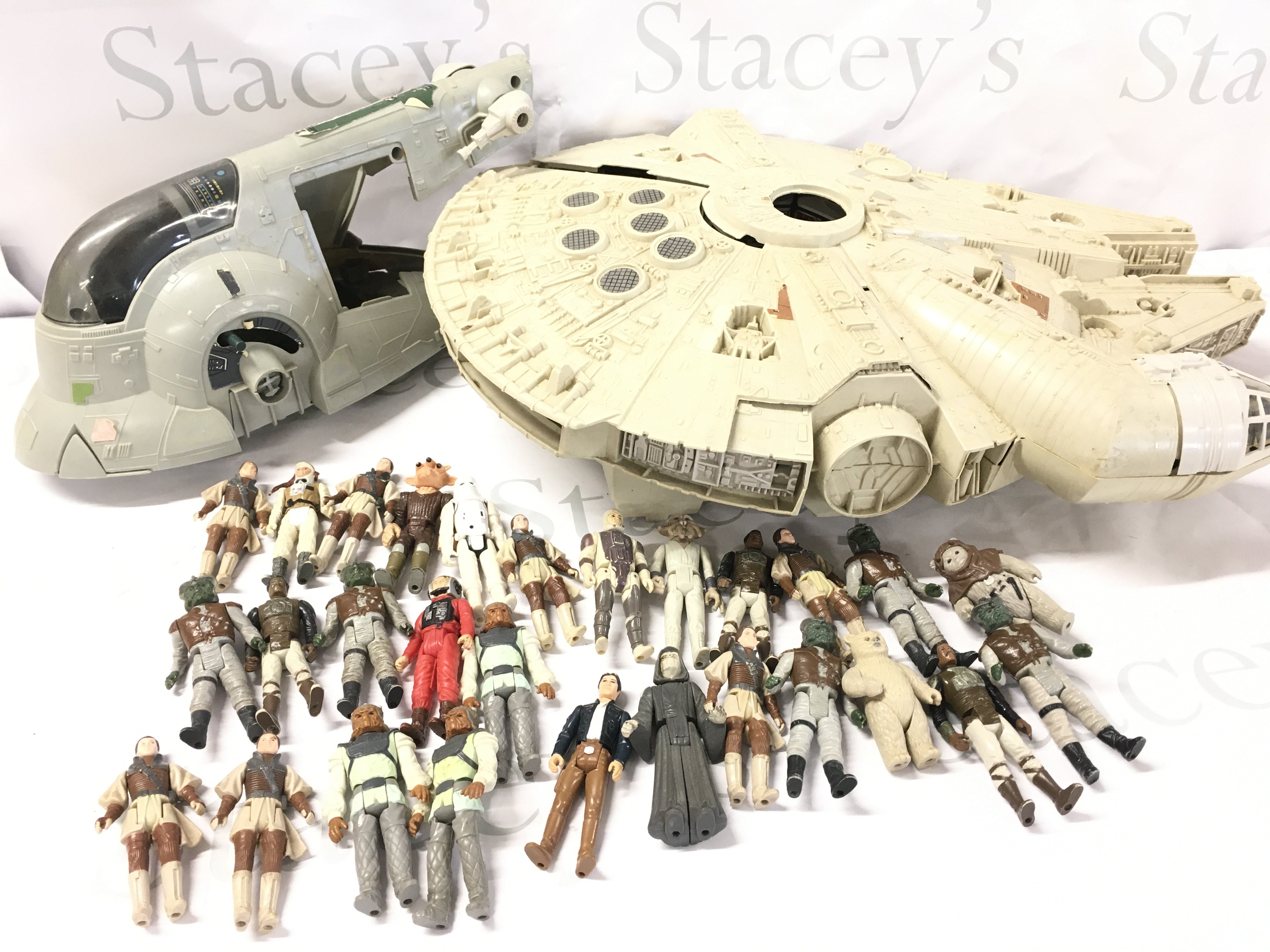 A Collection of Vintage Star Wars Figures And 2 Ships Ideal For Spate Parts Etc.