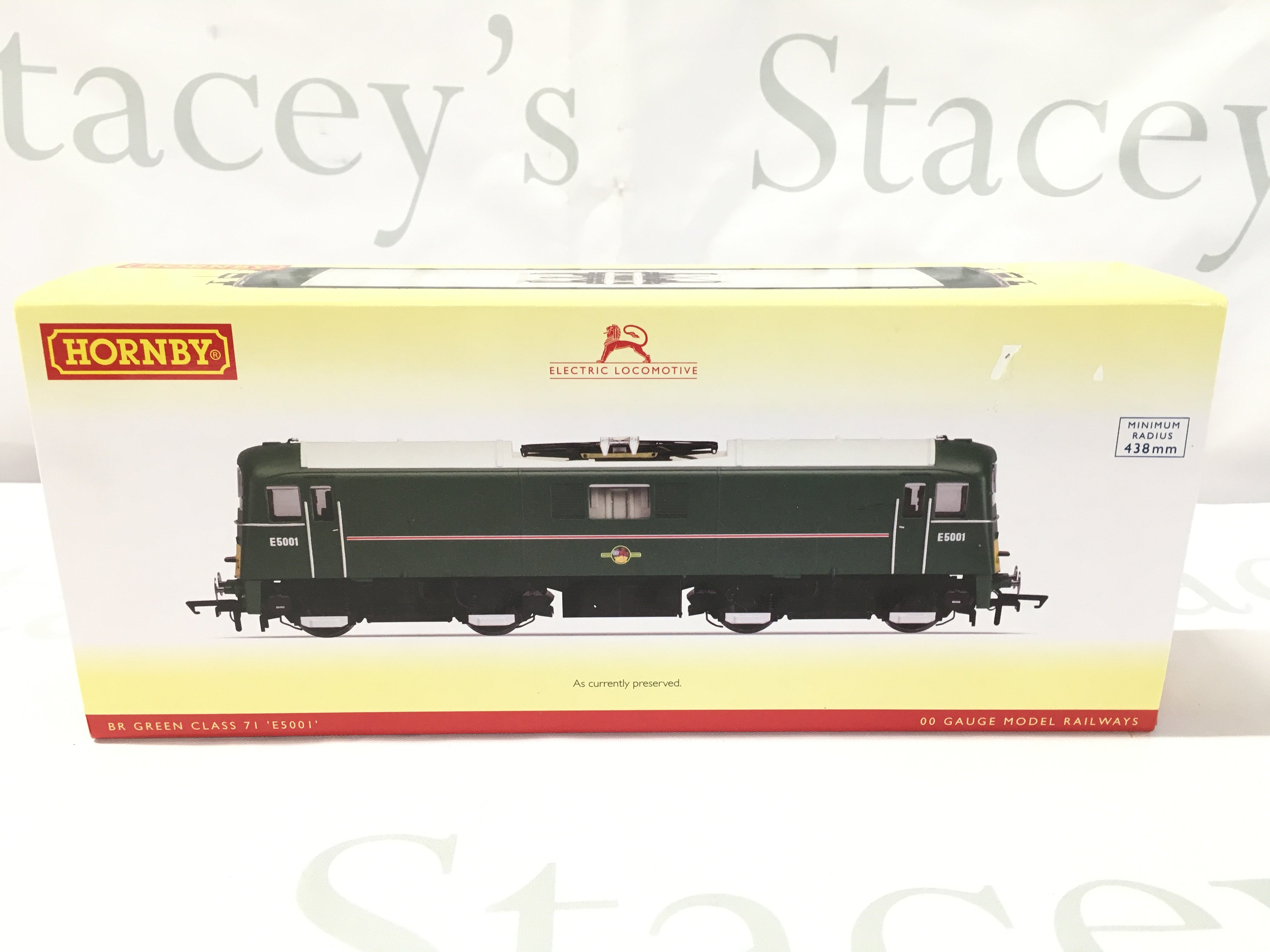 A Boxed Hornby 00 Gauge BR Green Class 71 Loco. #R3373. DCC Ready.