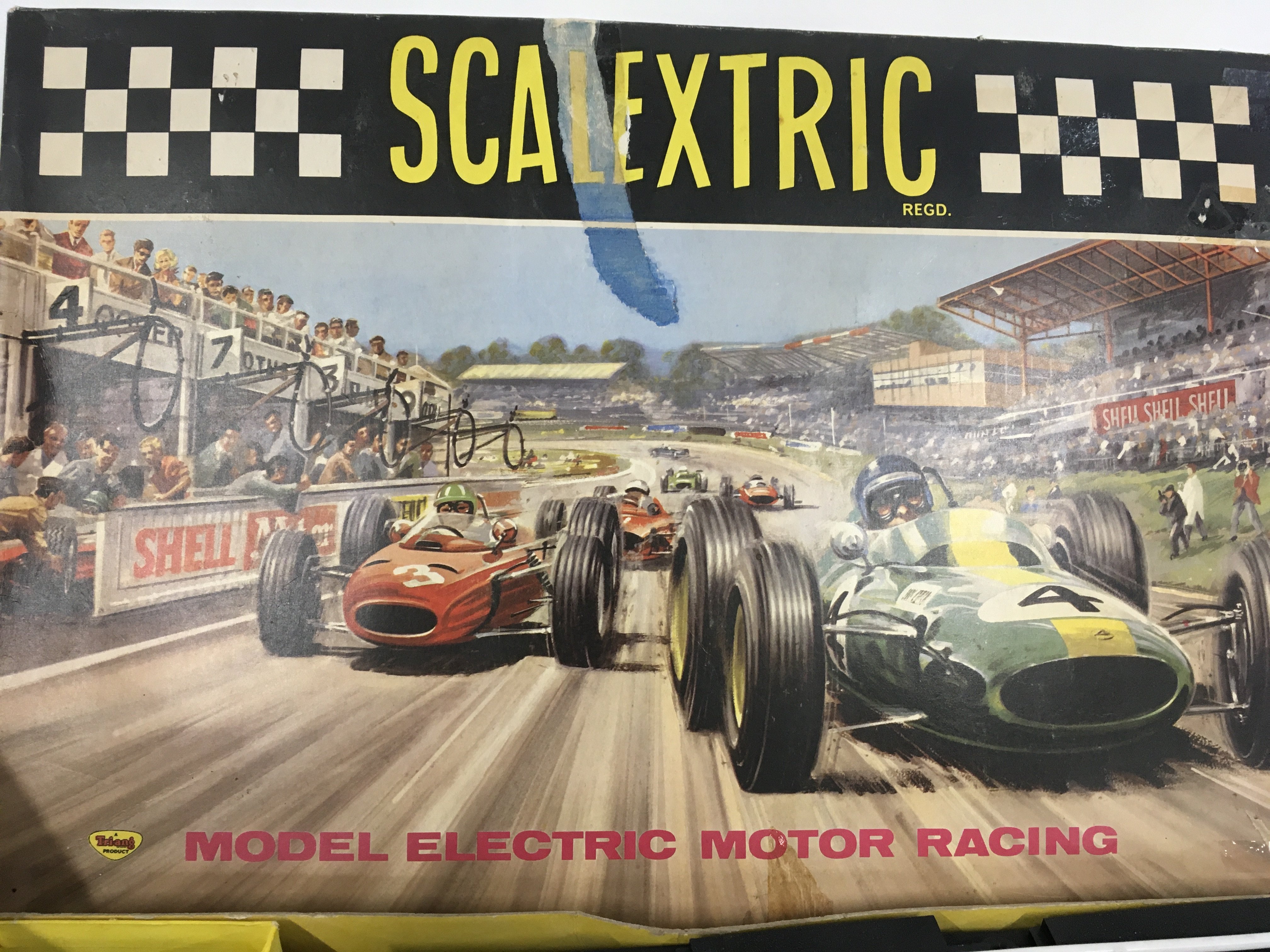 A boxed Scalextric car racing set No.31. Includes extra track and transformer.
