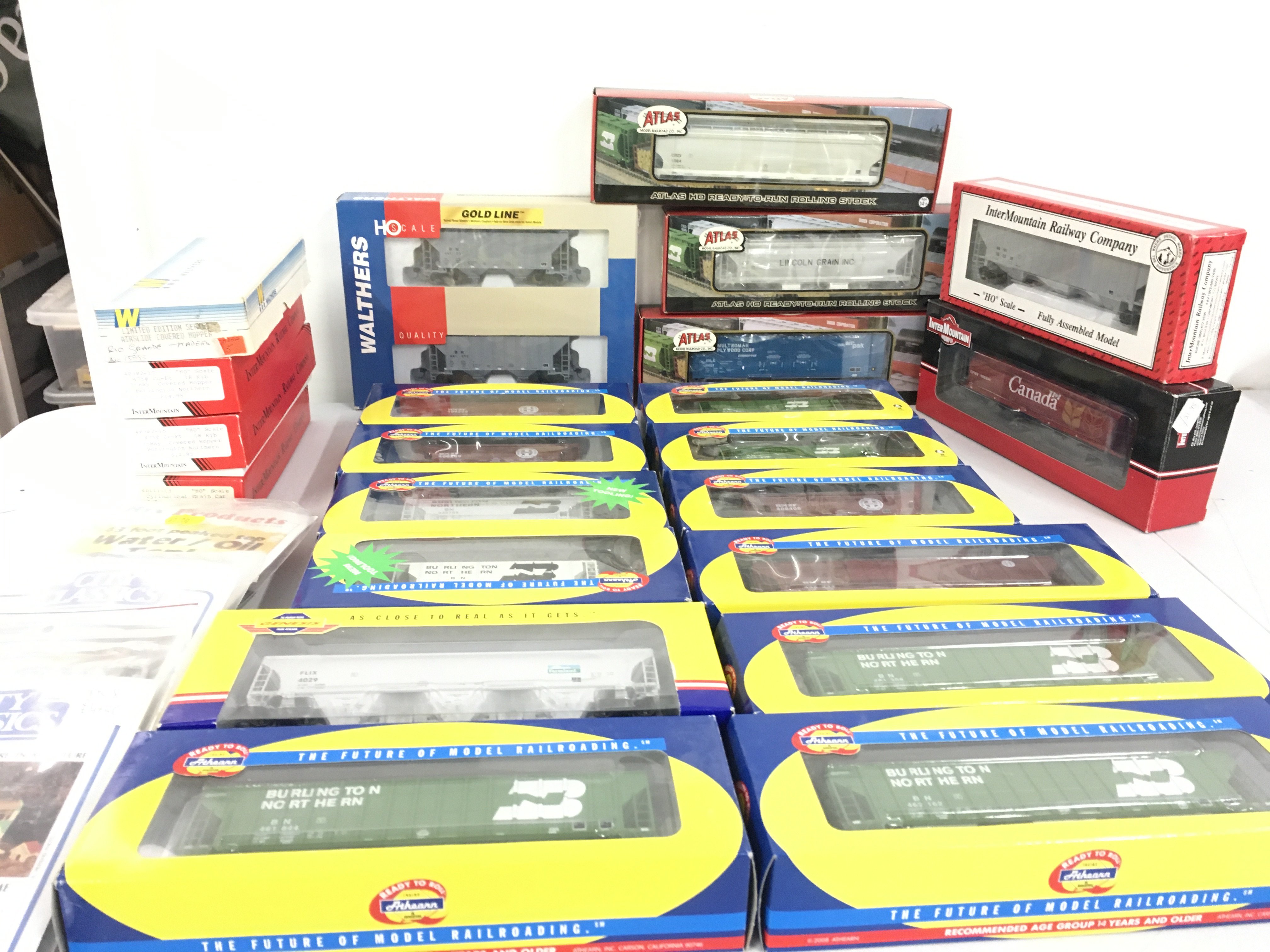 A collection of boxed HO gauge railway model kits . Also includes Ready to run rolling stock by Athearn..Atlas..Walthers..Inter Mountain etc. no reserve