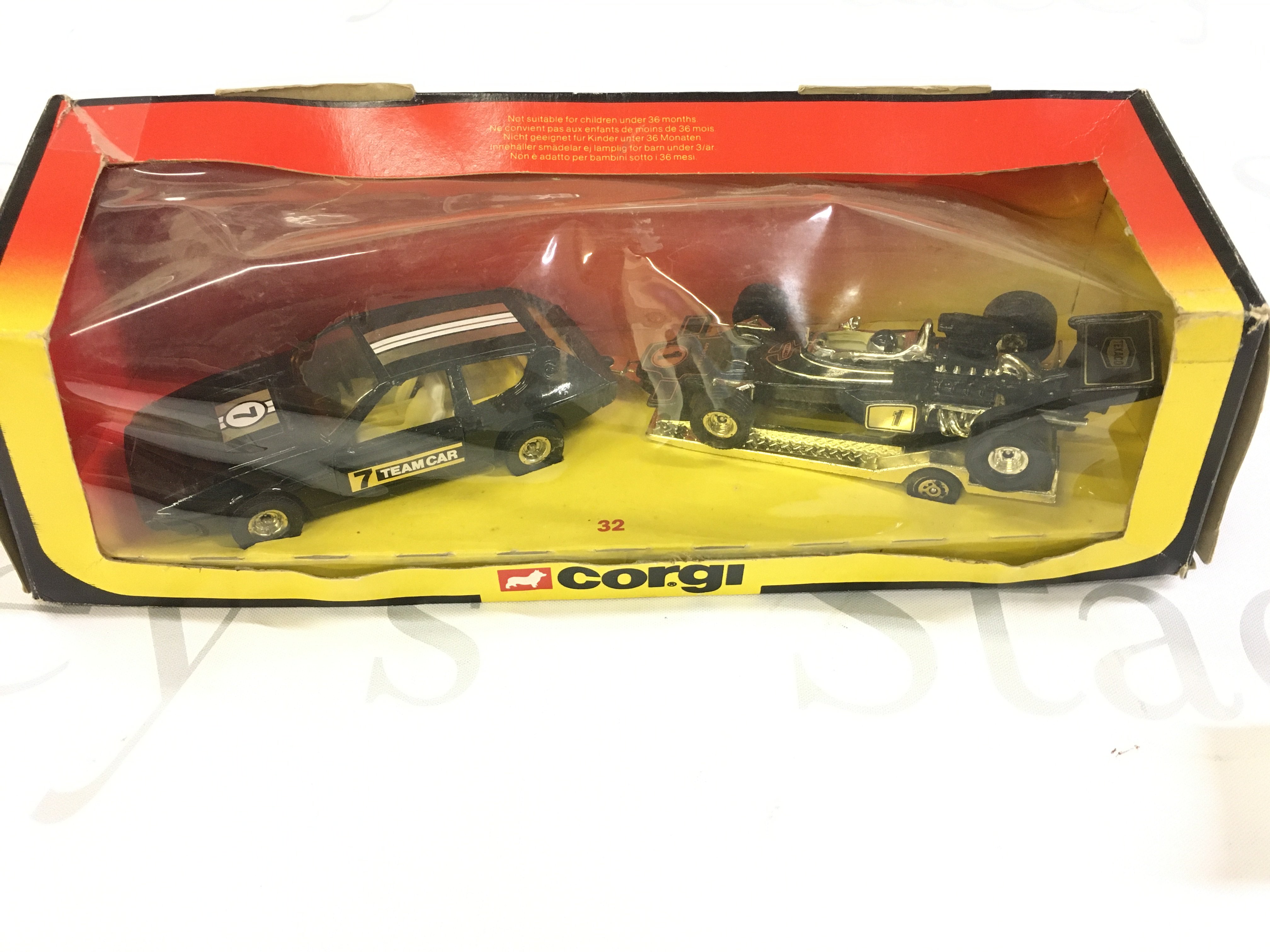 A Boxed Corgi Gift Set #32 Lotus Elite and Lotus F1 Car On Trailer