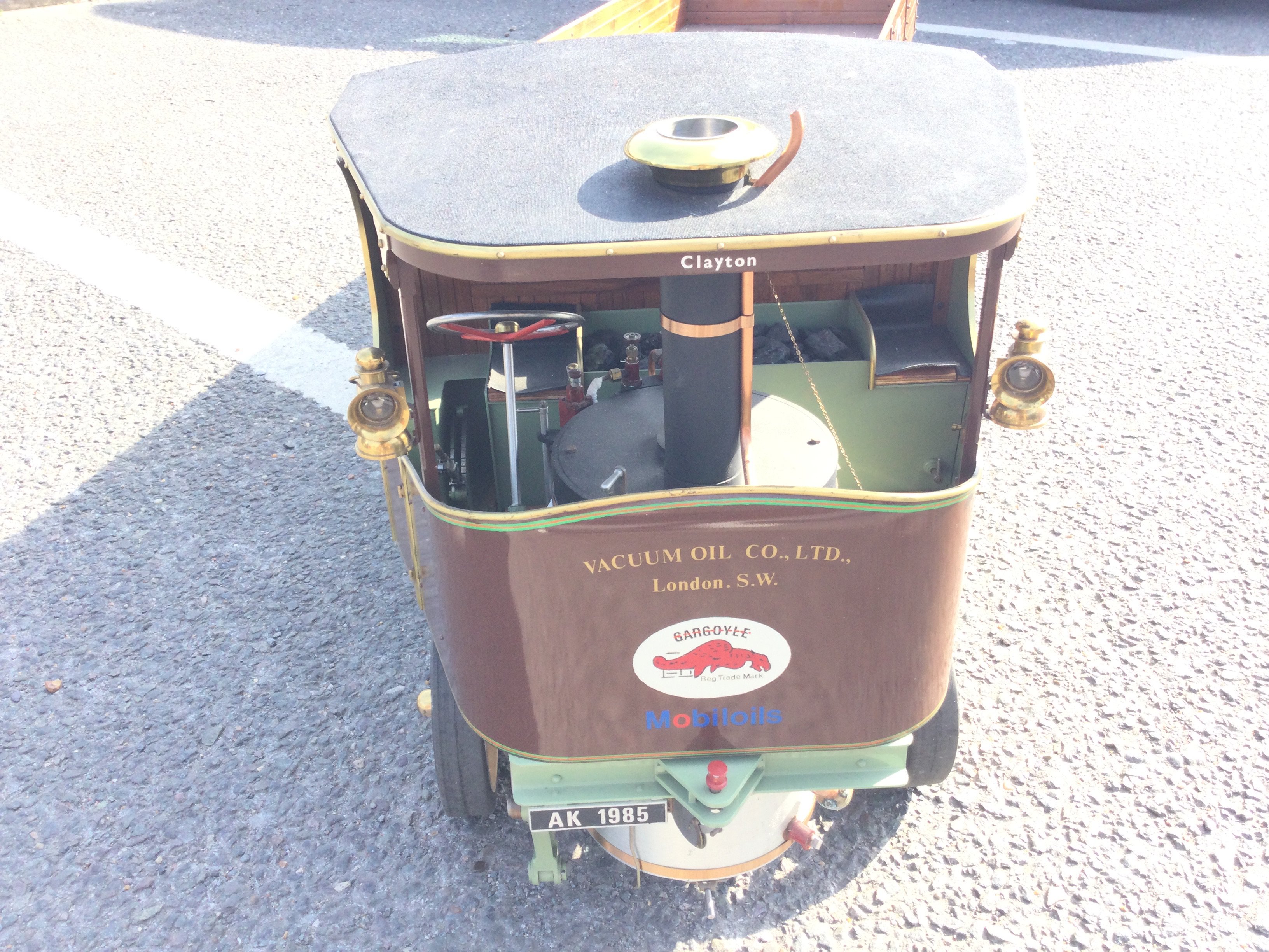 A Valium Vo Ltd Steam Wagon With Trailer. Approx Length 155 Cm. This Lot Cannot Be posted.