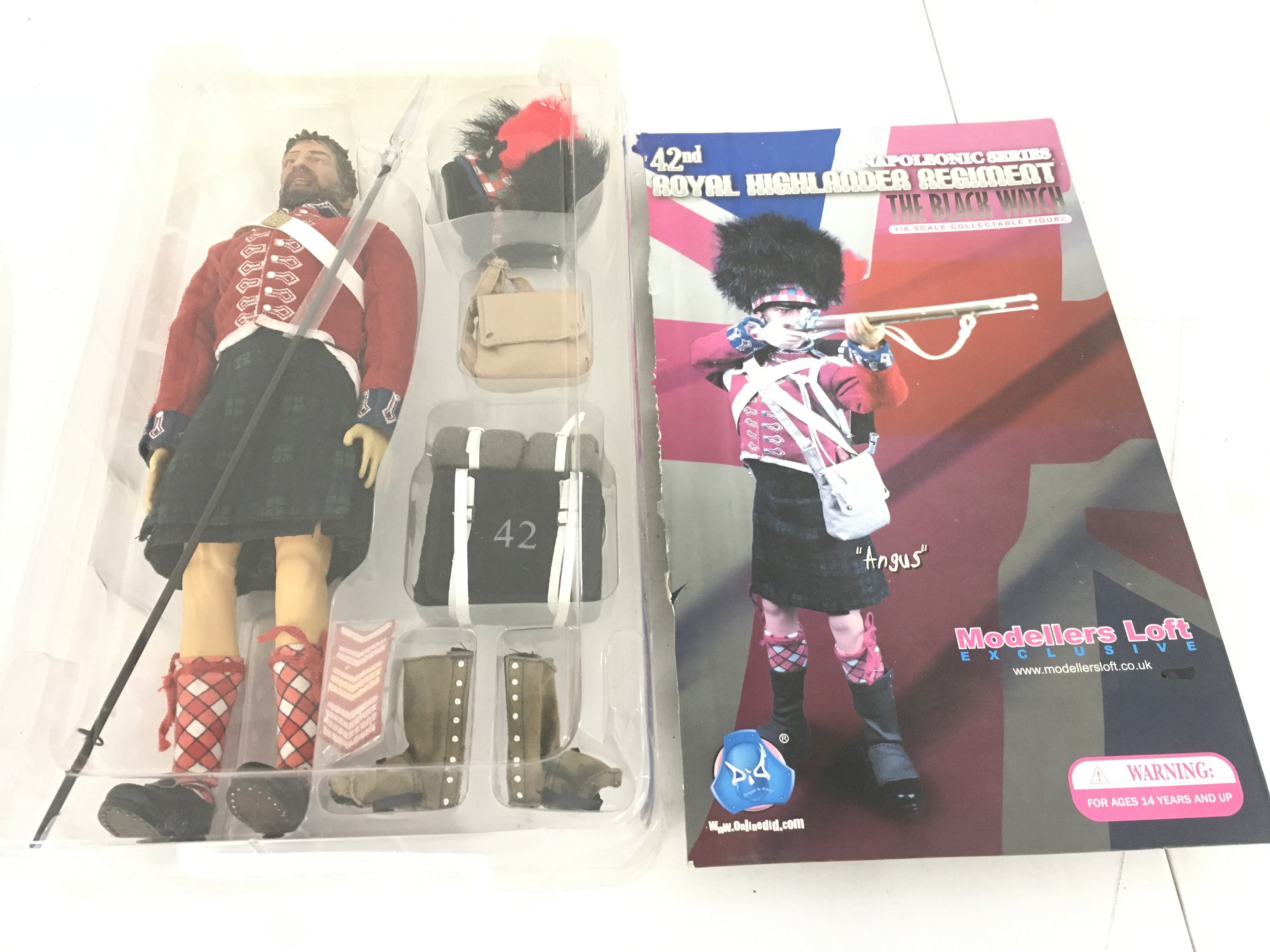A boxed model soldier from the 42nd Royal Highlander Regiment in the Napoleonic series by Modellers Loft Exclusives. No reserve