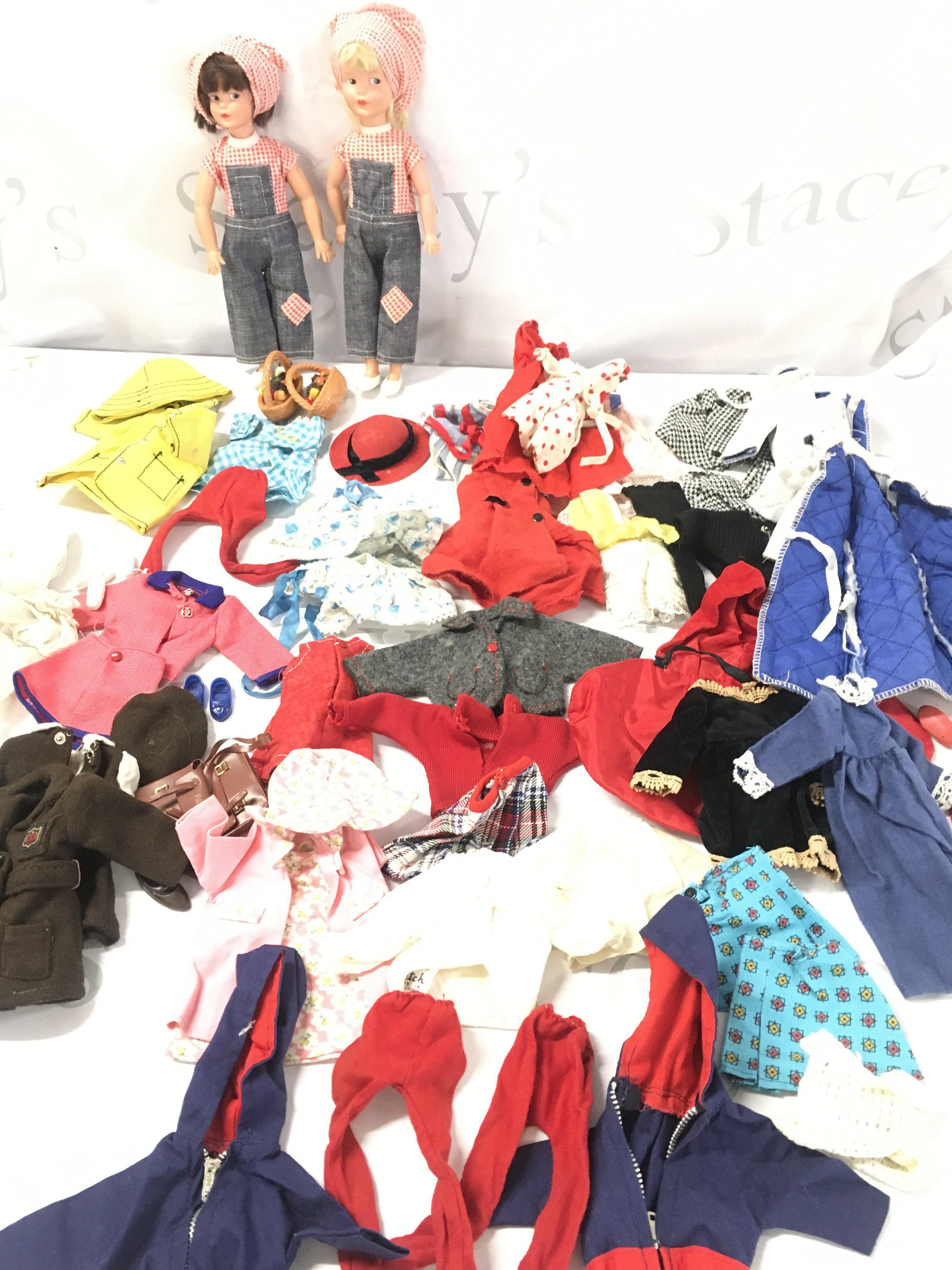 2 pedigree Sindy Patch Dolls With Clothes.