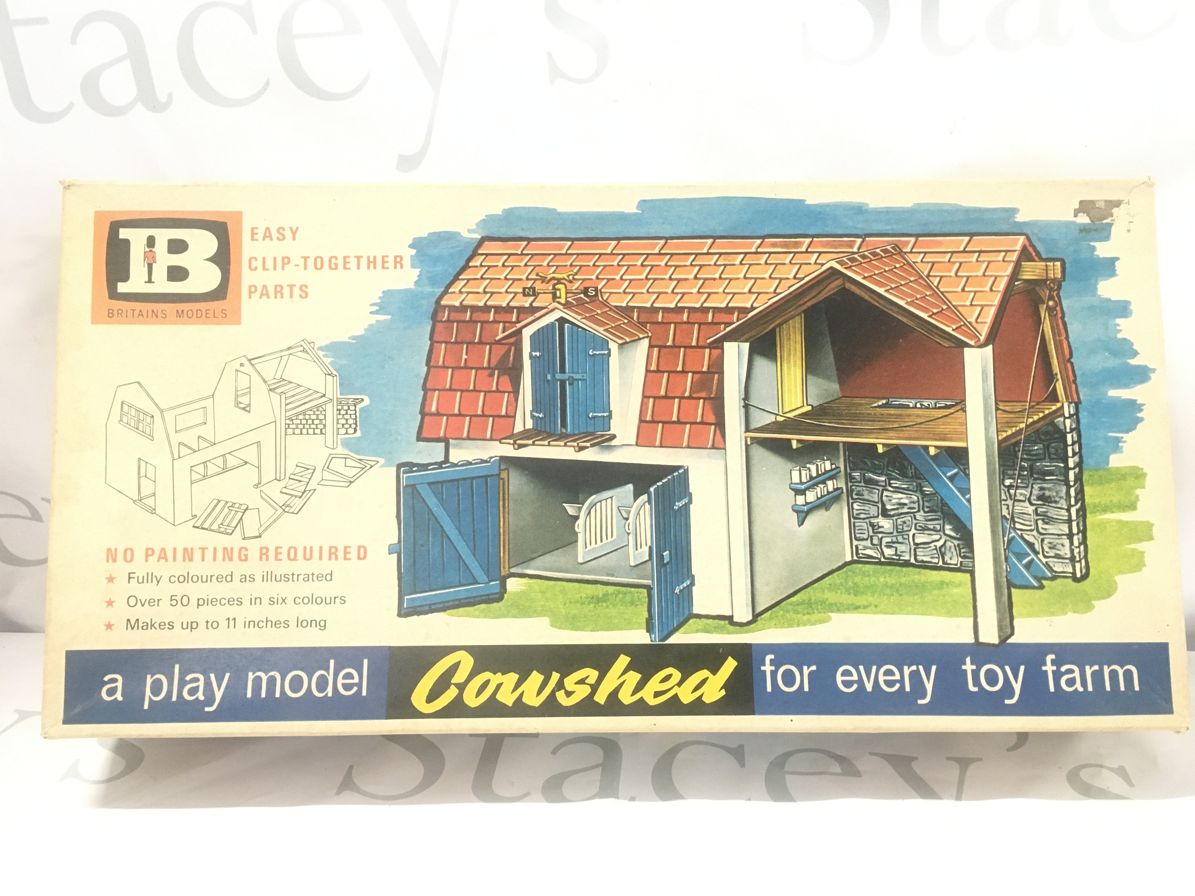 A Boxed Britains Cowshed. #4721.