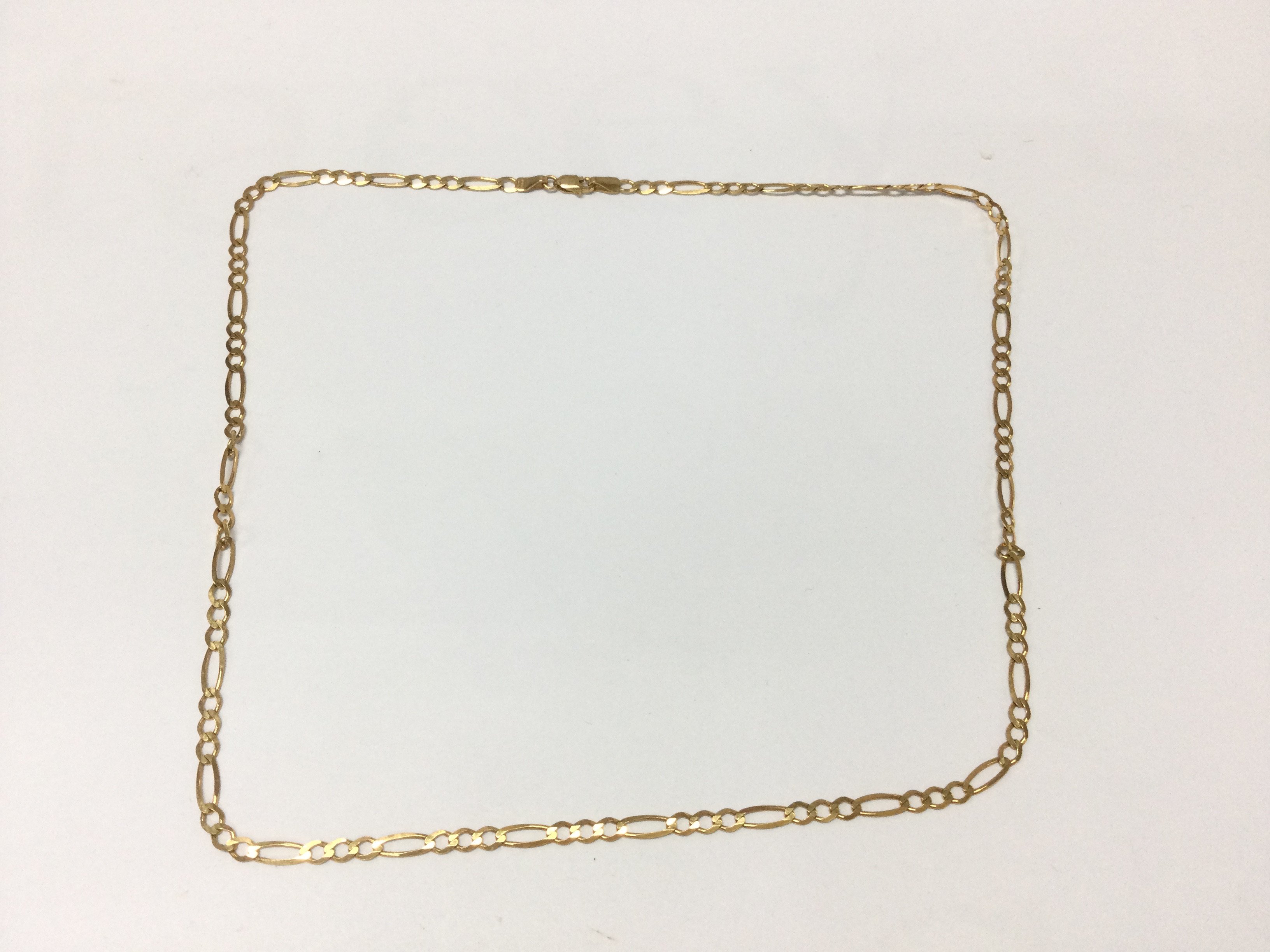 A 9ct gold link chain. 5.27g and 50cm length approx
