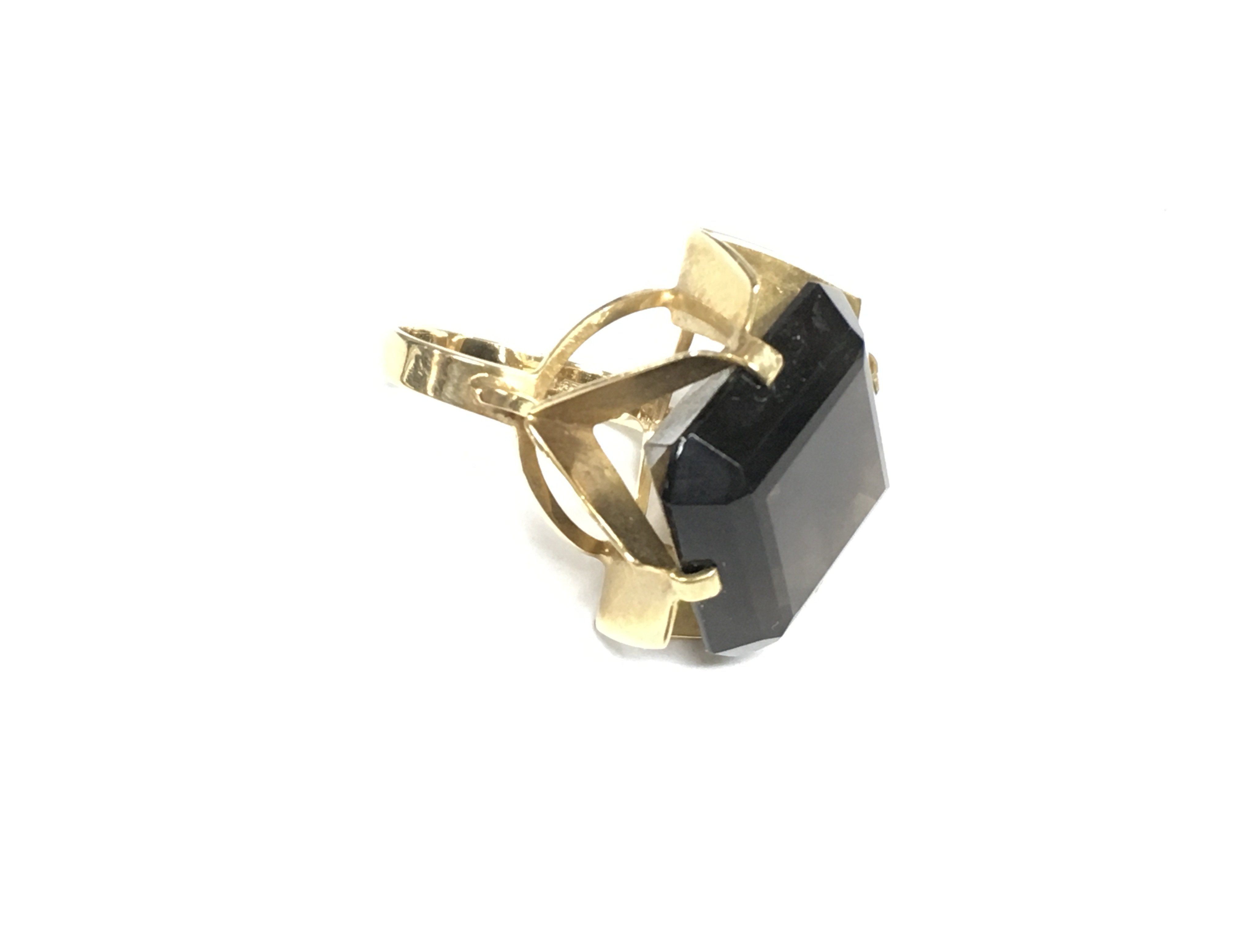 A 9ct gold cocktail ring, approx 9g and approx size K. Shipping category A.