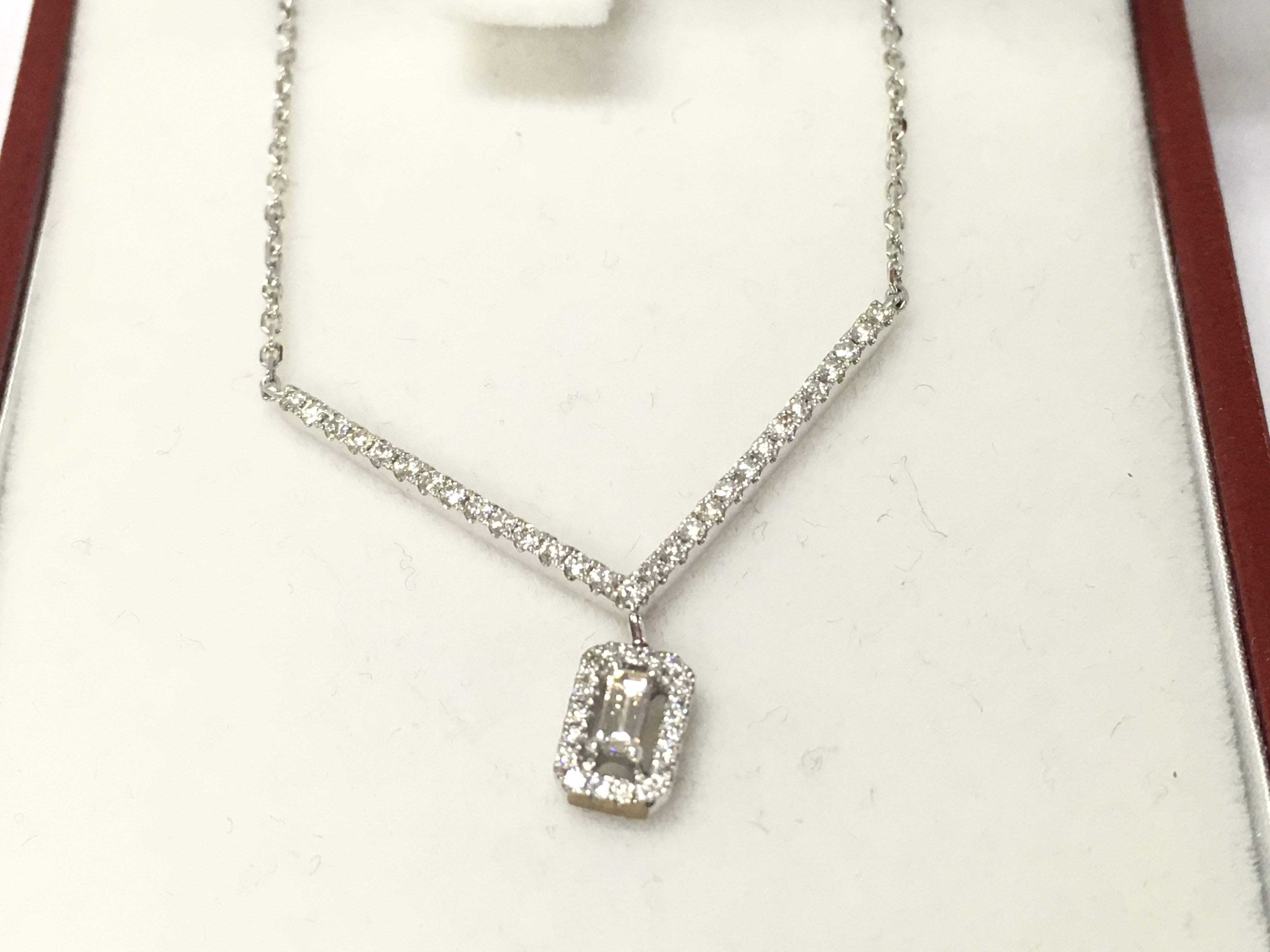 A 18ct white gold diamond solitaire necklace.