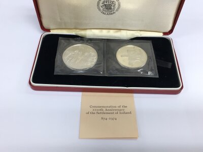 1974 Icelandic commemorative silver proof coins in case. 500 Kronur and 1000 Kronur coin.