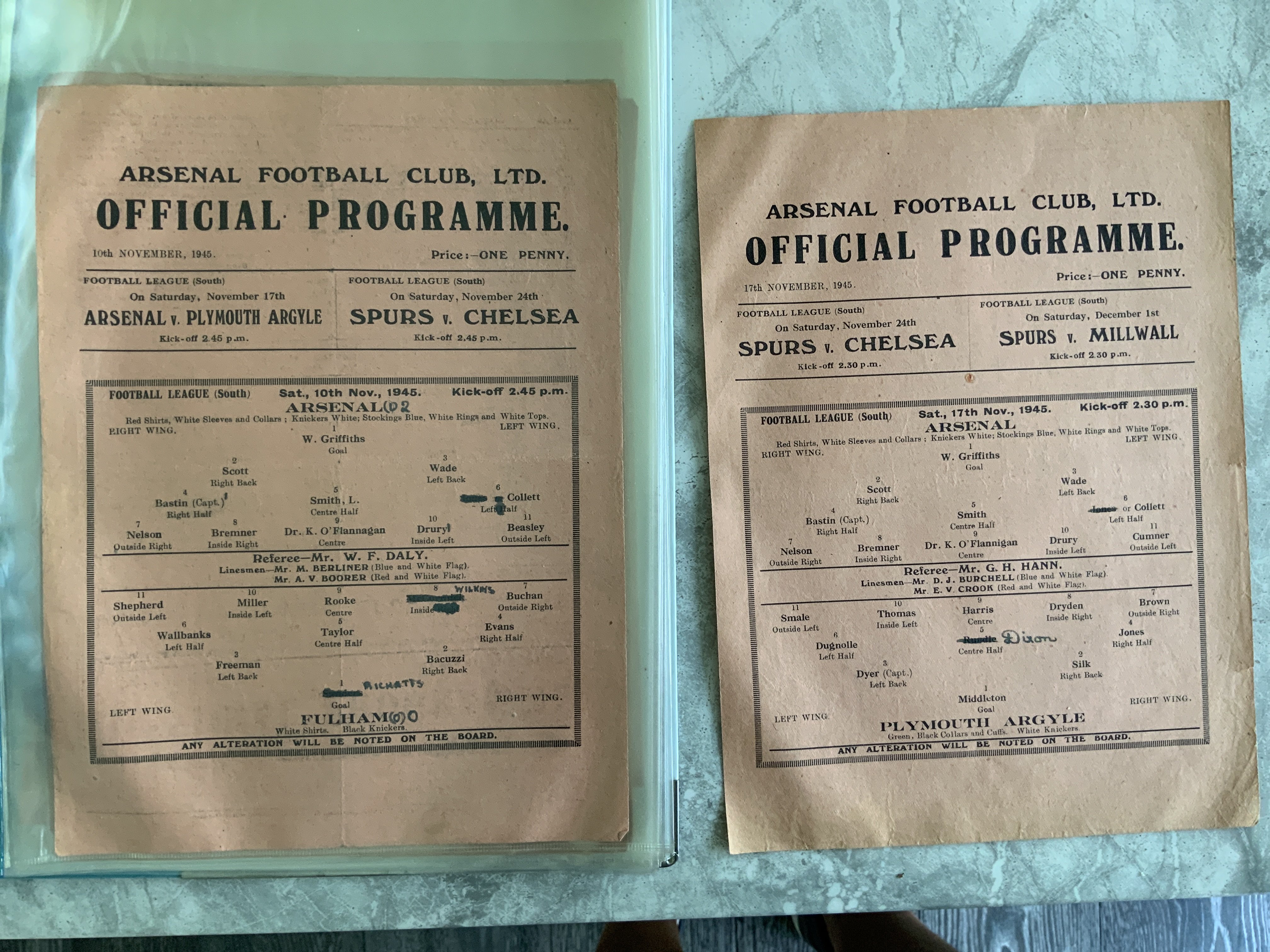 Arsenal 45/46 Complete Home Football Programmes: Single sheets to include League matches v Coventry Luton Aston Villa Swansea Charlton Fulham Plymouth Dynamo Moscow (friendly) official and pirate Portsmouth Notts Forest Newport Wolves West Brom Birmingham Tottenham Chelsea Millwall Southampton Leicester Derby Brentford West Ham and FA Cup v West Ham. Some have team changes but mainly good. (24)