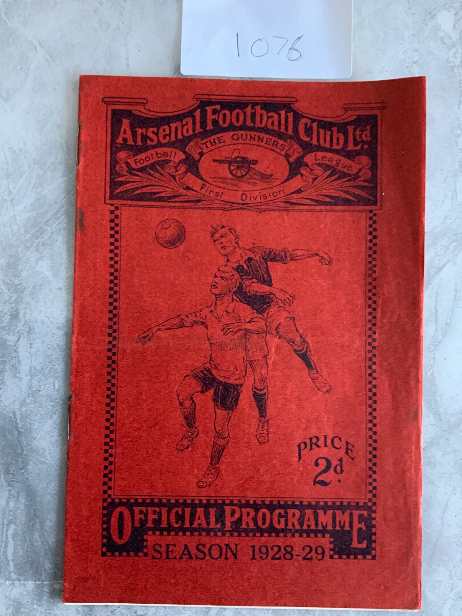1928 - 1929 Arsenal v Bolton Football Programme: Division One match in good condition with no team changes. Rusty staples holding firm.