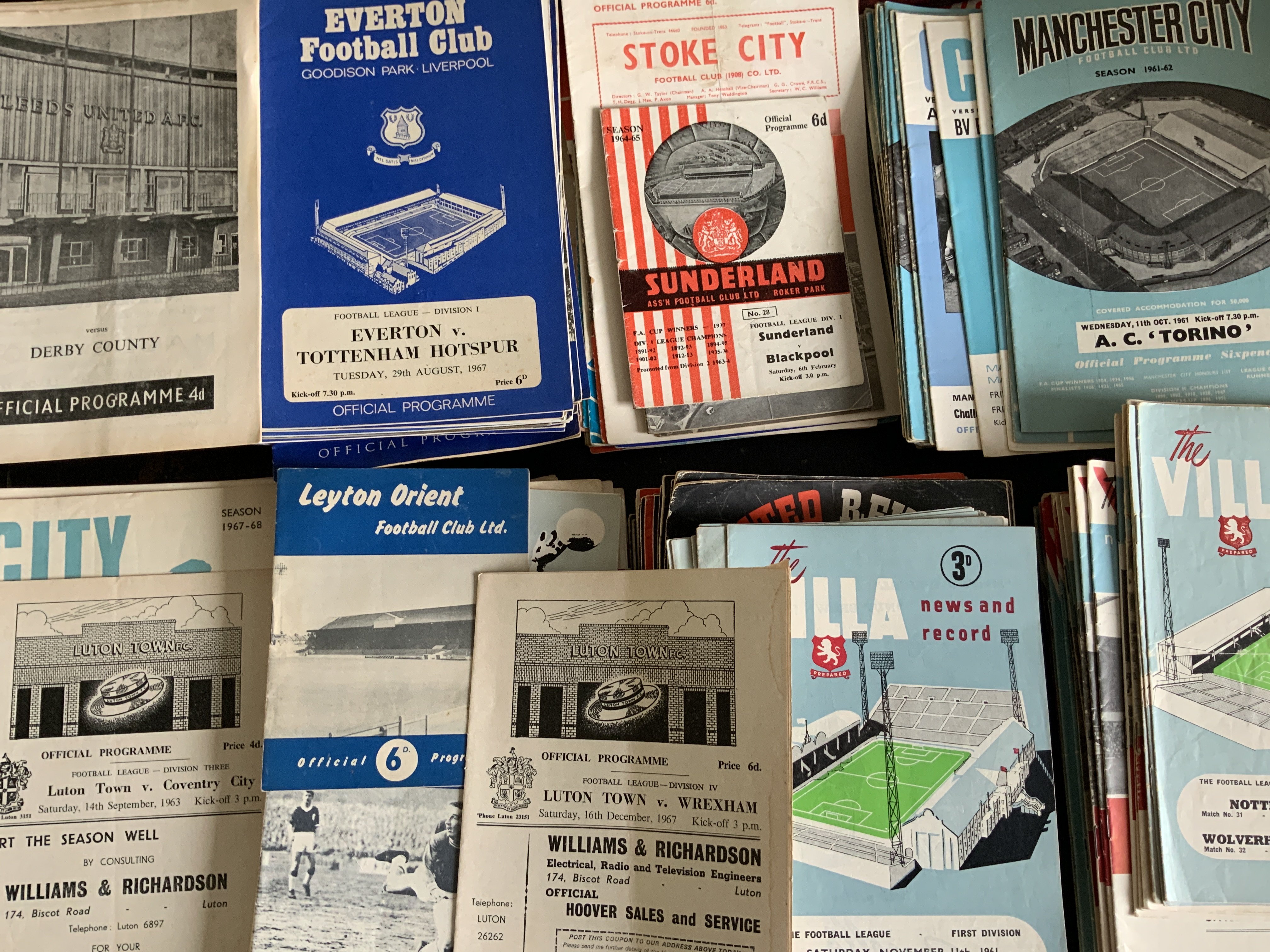 1960s Football Programmes: Good selection of Manchester City Manchester United Aston Villa Everton Leeds St Johnstone and many others. Spanning the whole decade in very good condition. (est over 500) C/W additionally some 70s. Instructions to sell. (est 600)