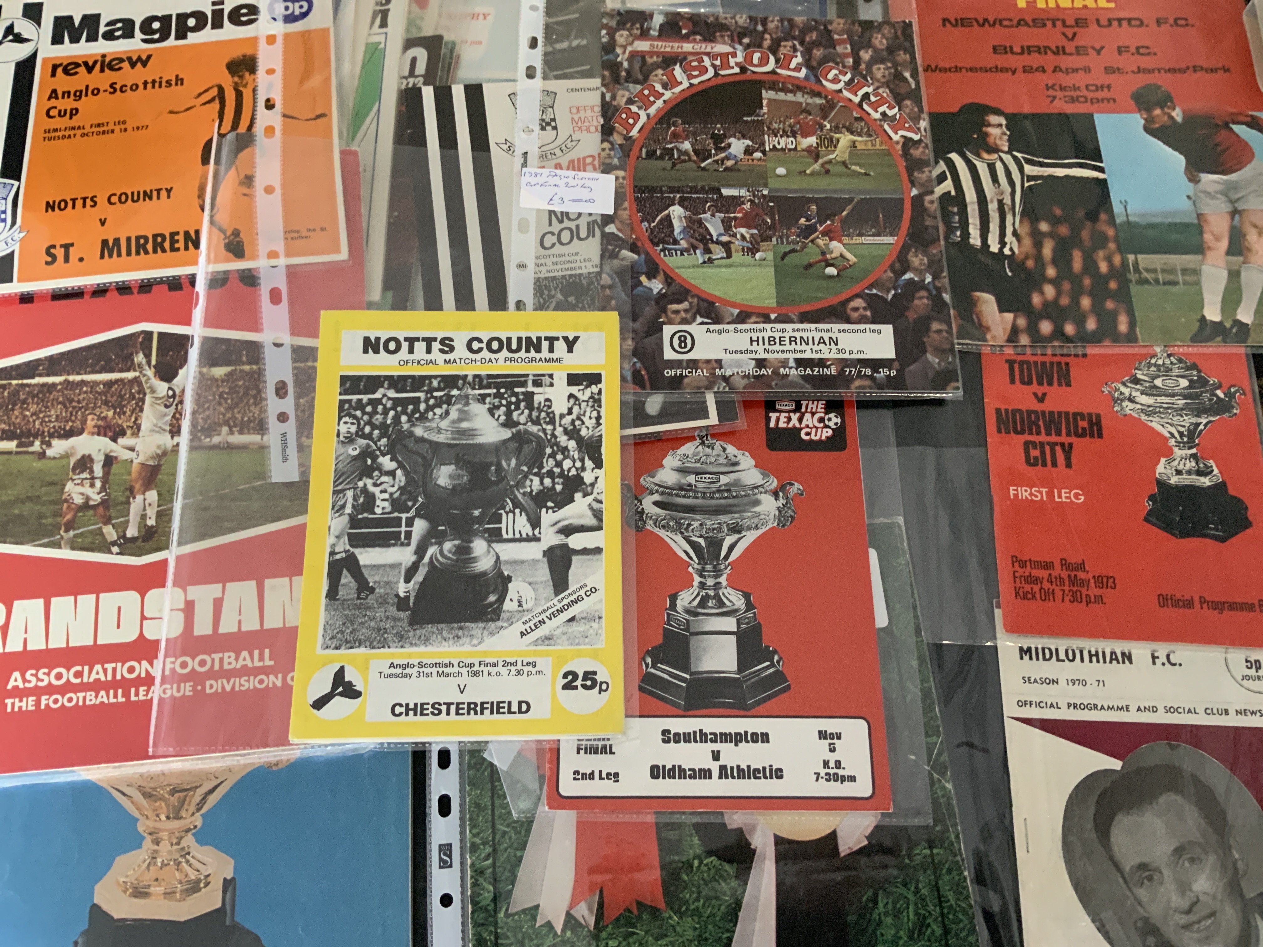 Minor Cup Final Football Programmes: Large box containing Texaco Cup, Anglo Italian, Johnstones Cup, Watney Cup, Full Members Cup, London Minor Cup, London Youth Cup, Southern Junior Floodlit Cup, South East Counties and more. Very good with instructions to sell. (109)
