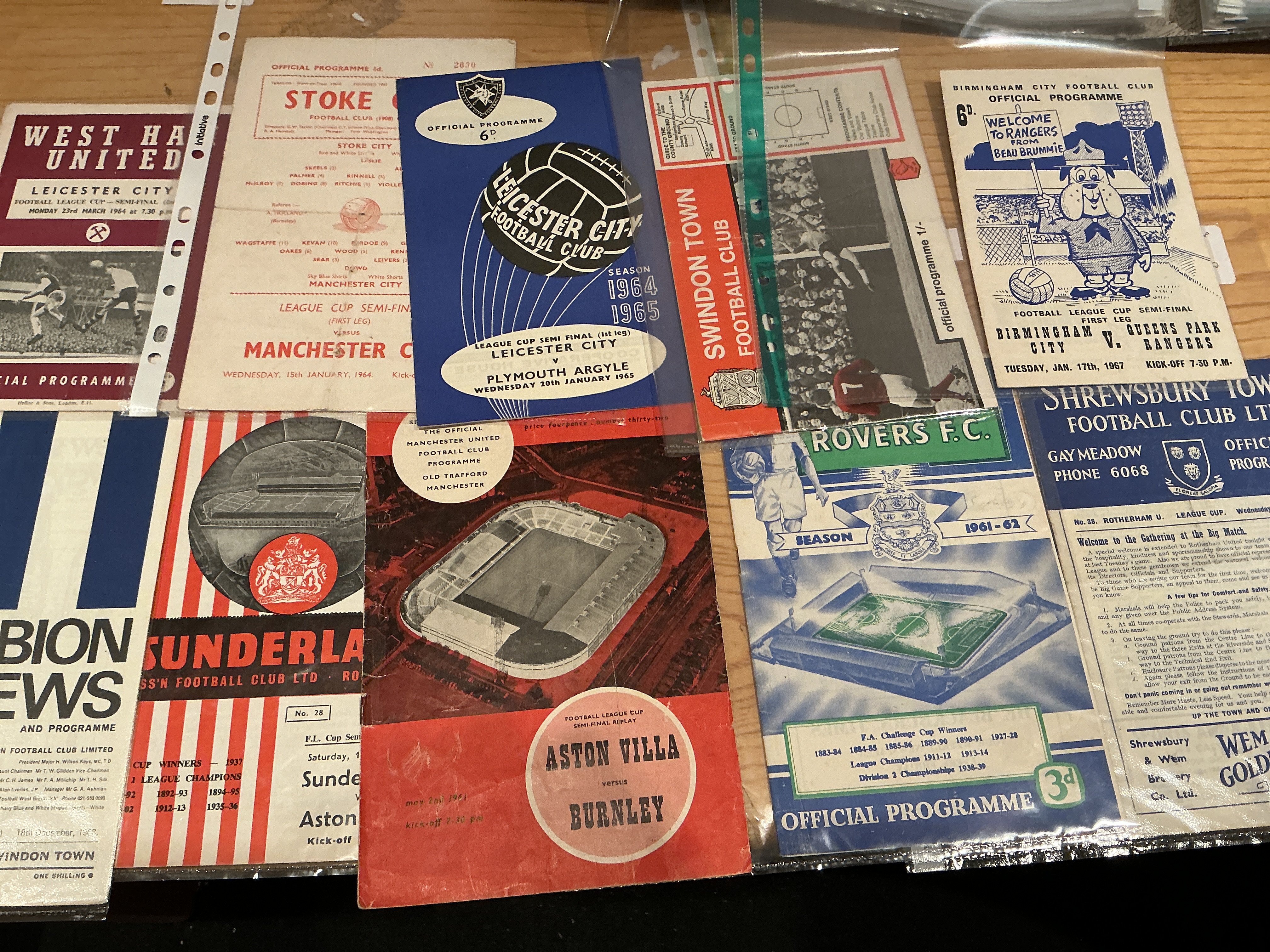 League Cup Semi Final Football Programmes: Includes 1961 Shrewsbury v Rotherham, 1962 Blackburn v Rochdale, Aston Villa v Burnley replay at Man Utd, 63 Sunderland v Aston Villa, 1964 Stoke v Man City + West Ham v Leicester, 1965 Leicester v Plymouth. Near complete after that until 2013 in excellent condition. (est 150)