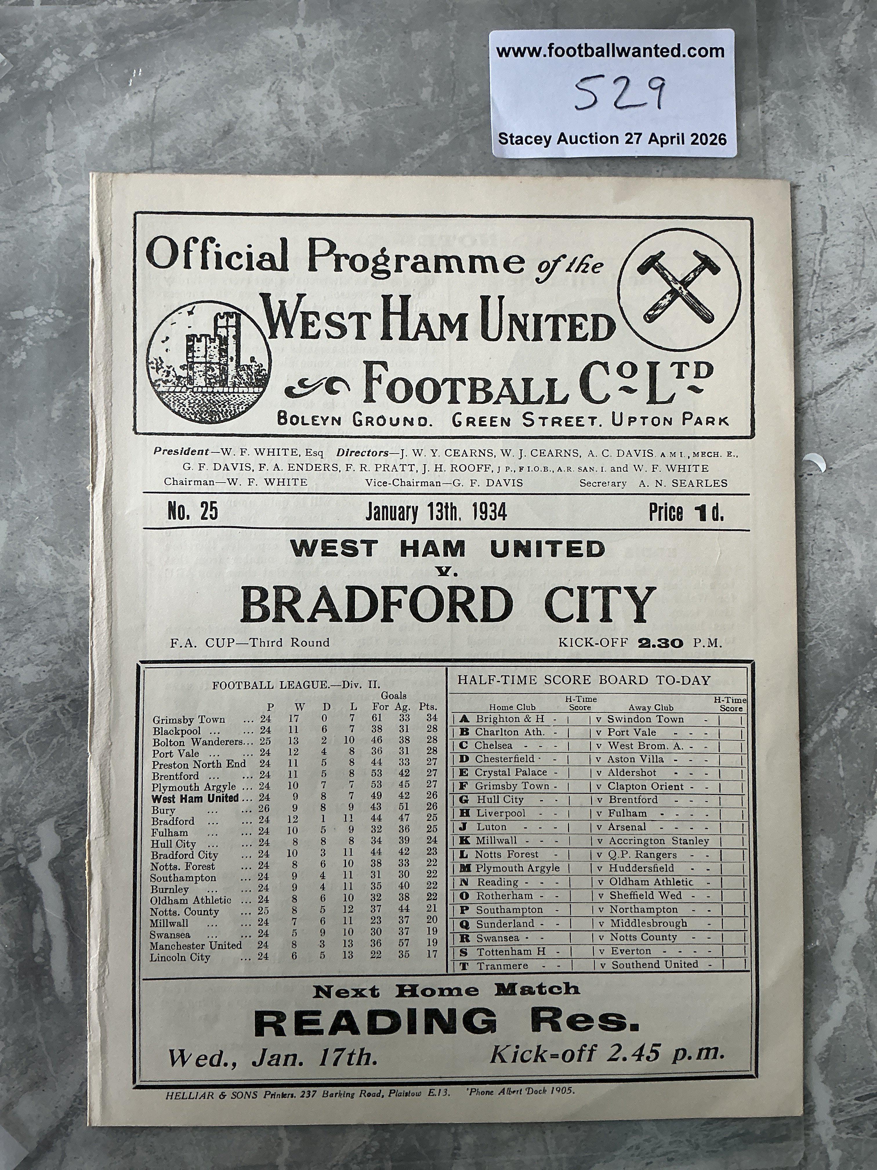 33/34 West Ham v Bradford City Football Programme: Excellent condition ex bound white FA Cup programme with no team changes. 