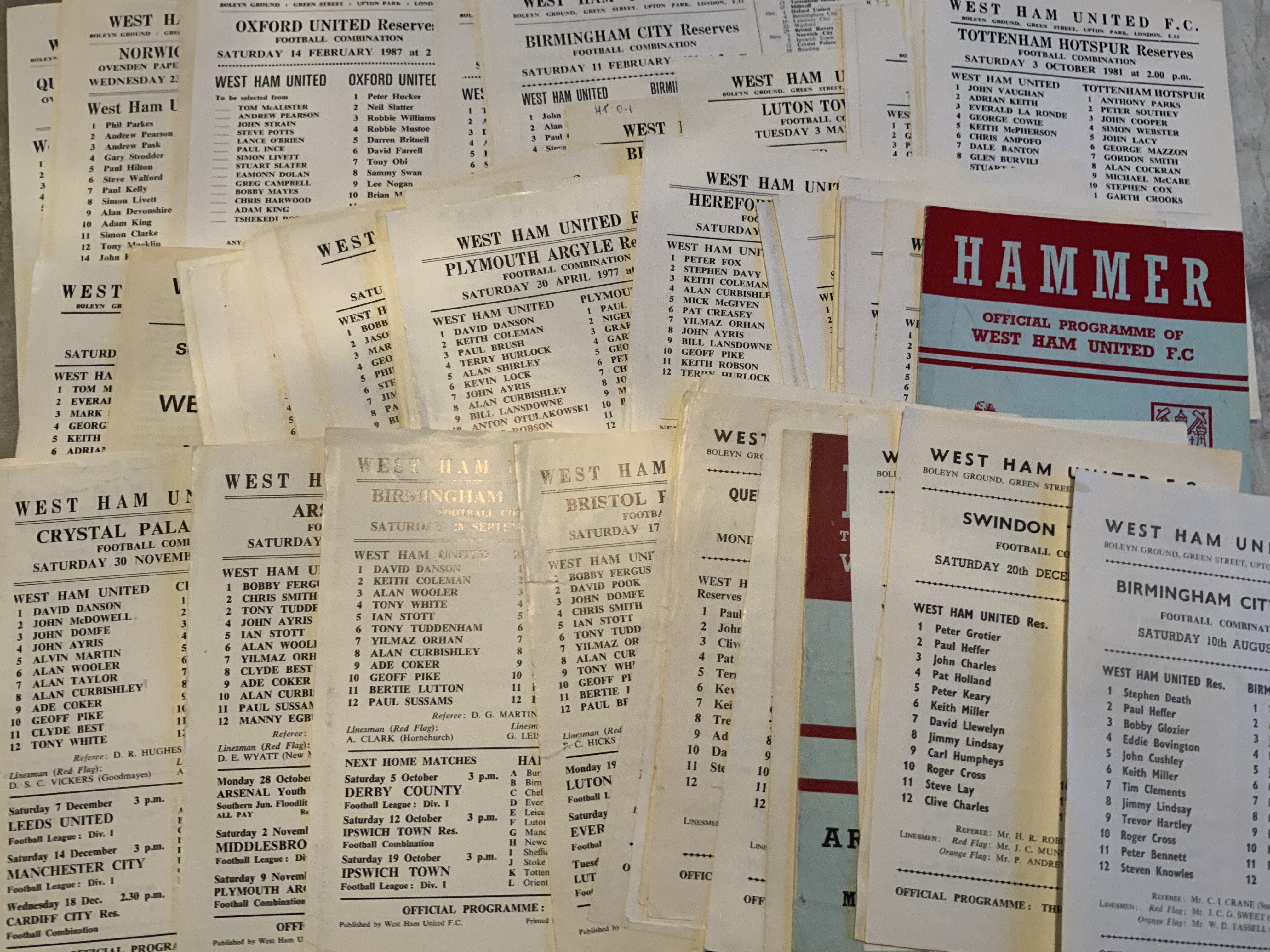 West Ham Home Reserve + Youth Football Programmes: From the late 60s to the late 80s in very good condition with nearly all unwritten. No duplication. (91)