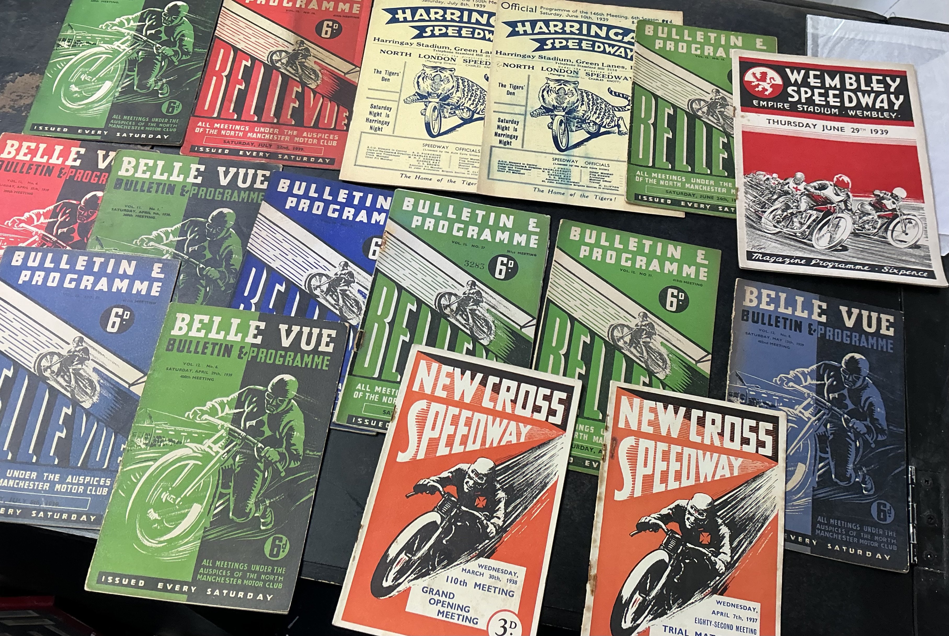 Belle Vue Speedway Programmes: Sixteen programmes from 1937 to 1939. Mainly home programmes which include a trial match v West Ham, International and selection meetings. (16)