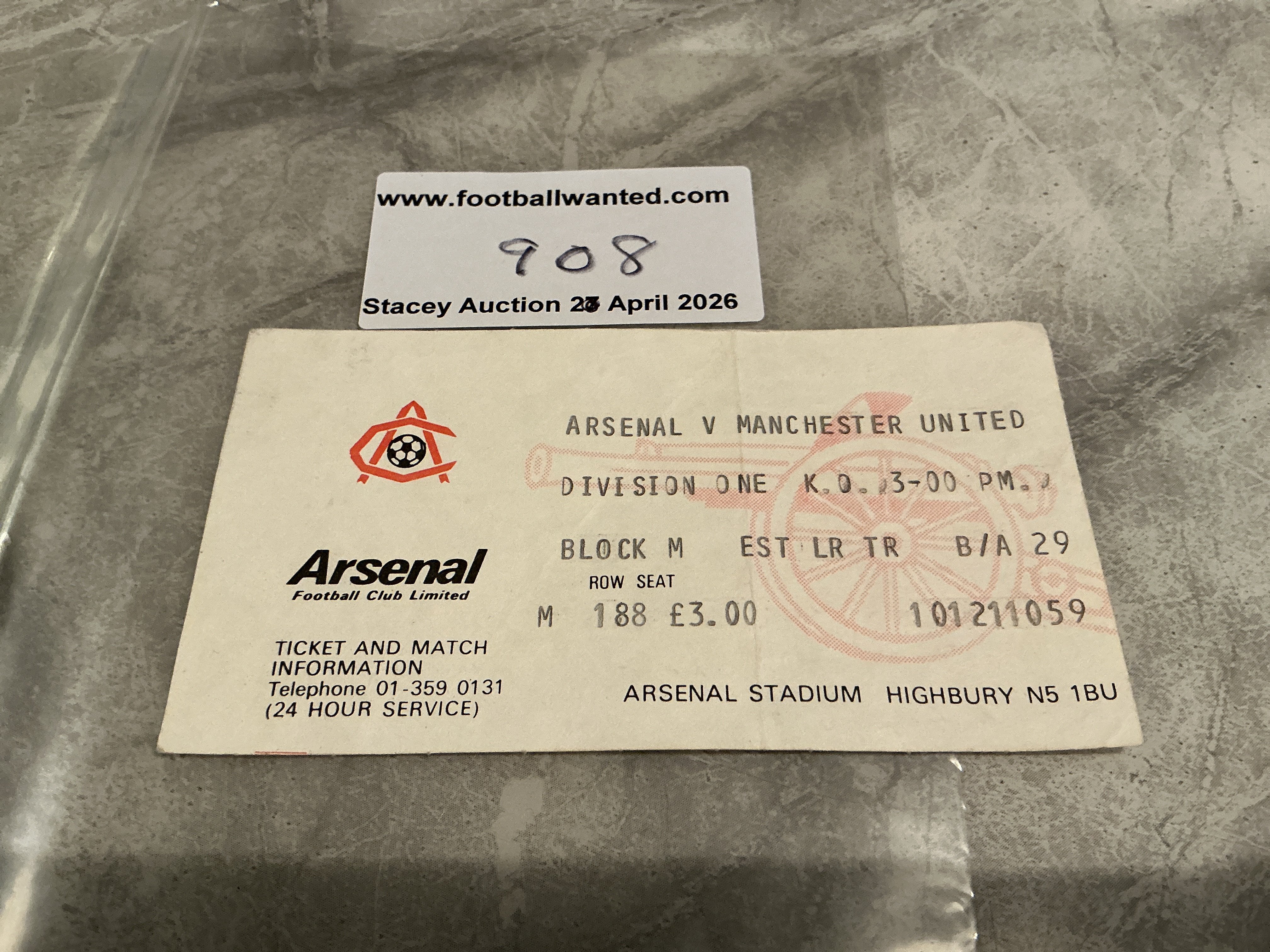 80/81 Arsenal v Manchester United Football Ticket: 1st division match ticket in good condition with light fold. 