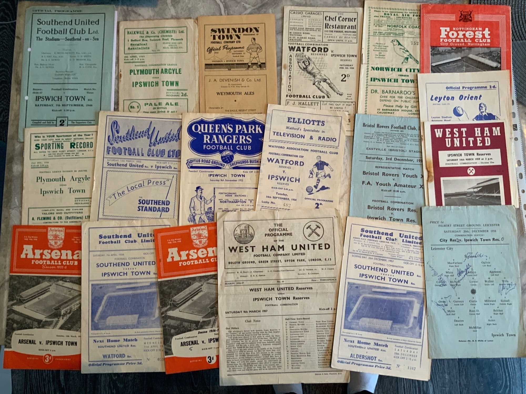 1940s + 1950s Ipswich Town Away Reserve Football Programmes: 46/47 Southend PH, 47/48 Plymouth, 48/49 Swindon, 49/50 Watford, 50/51 Norwich, Plymouth, 52/53 QPR, 54/55 Watford, 55/56 Bristol Rovers, 58/59 Leicester and more. Mainly good. (19)
