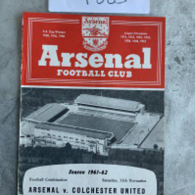 61/62 Arsenal v Colchester Postponed Reserves Football Programme: Excellent condition 4 page ex bound Football Combination match dated 11 11 1961. No team changes. 