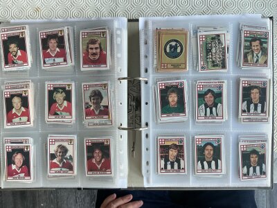 Signed Panini Football 78 Sticker Cards: Superb collection in pockets with autographs personally obtained by vendor. 364 cards of which 163 are signed. Some cards have been stuck down.