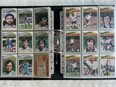 Signed 1978 Topps Football Cards: Superb collection in folder of Orange Backs with autographs personally obtained by vendor. 371 cards of which 312 are signed.