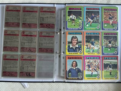 Signed 1975 Topps Football Cards: Superb collection in folder of Grey/Red backs with autographs personally obtained by vendor. 220 cards of which 151 are signed.