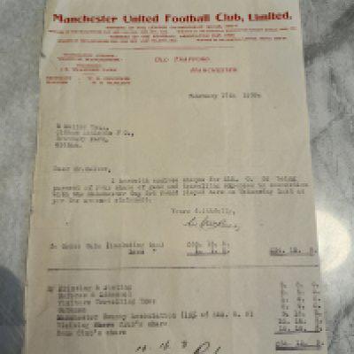 1930 Manchester United v Oldham FA Cup Football Letter: Original letter on Manchester United headed paper to Oldham with breakdown of expenses owed to them and breakdown of costs. Previously partially stuck down.