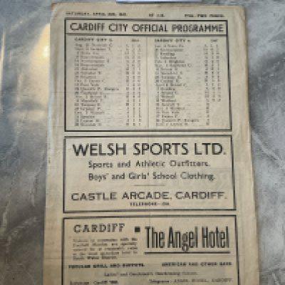 46/47 Cardiff City V Ipswich Town Football Programme: Good condition with folding no team changes. Score neatly written inside 4 pager. 