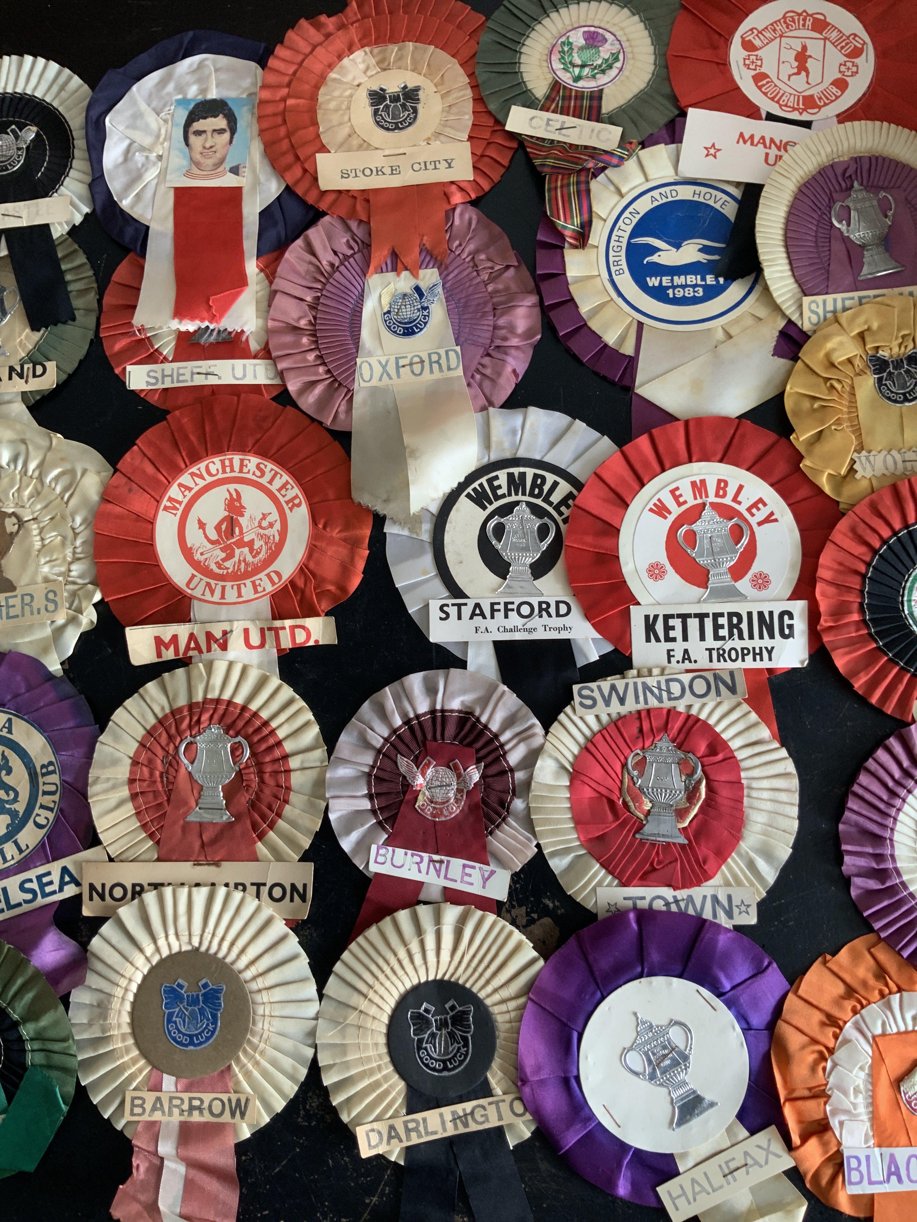 Football Rosette Collection: Wide range of clubs in mainly good condition to include a few Non League. (26)