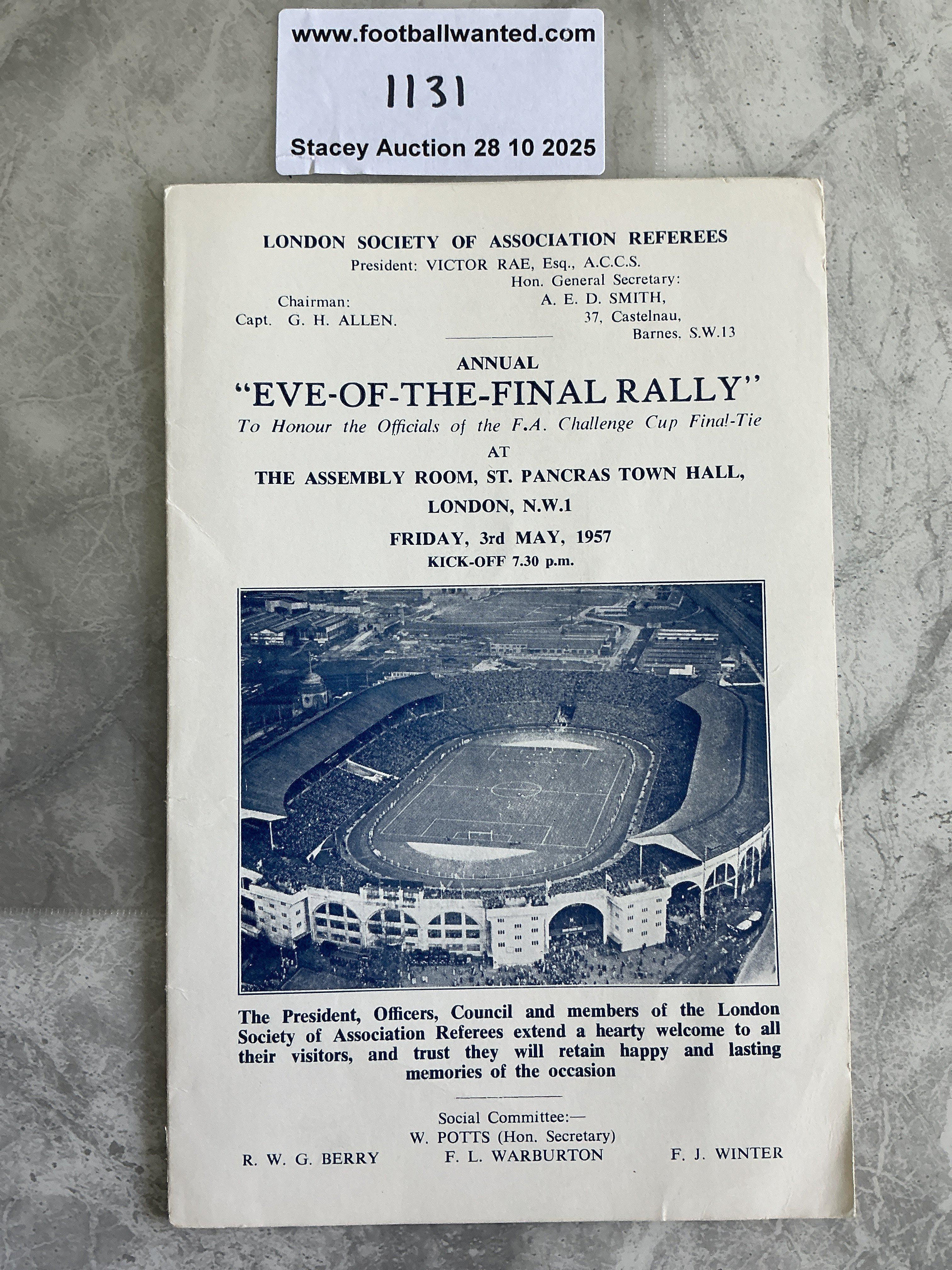 1957 FA Cup Final Eve Of Rally Football Programme: 4 page card for the Aston Villa v Manchester United final. Eve of the final rally is an annual event attended by the referee and linesmen in London the night before the final. Excellent.