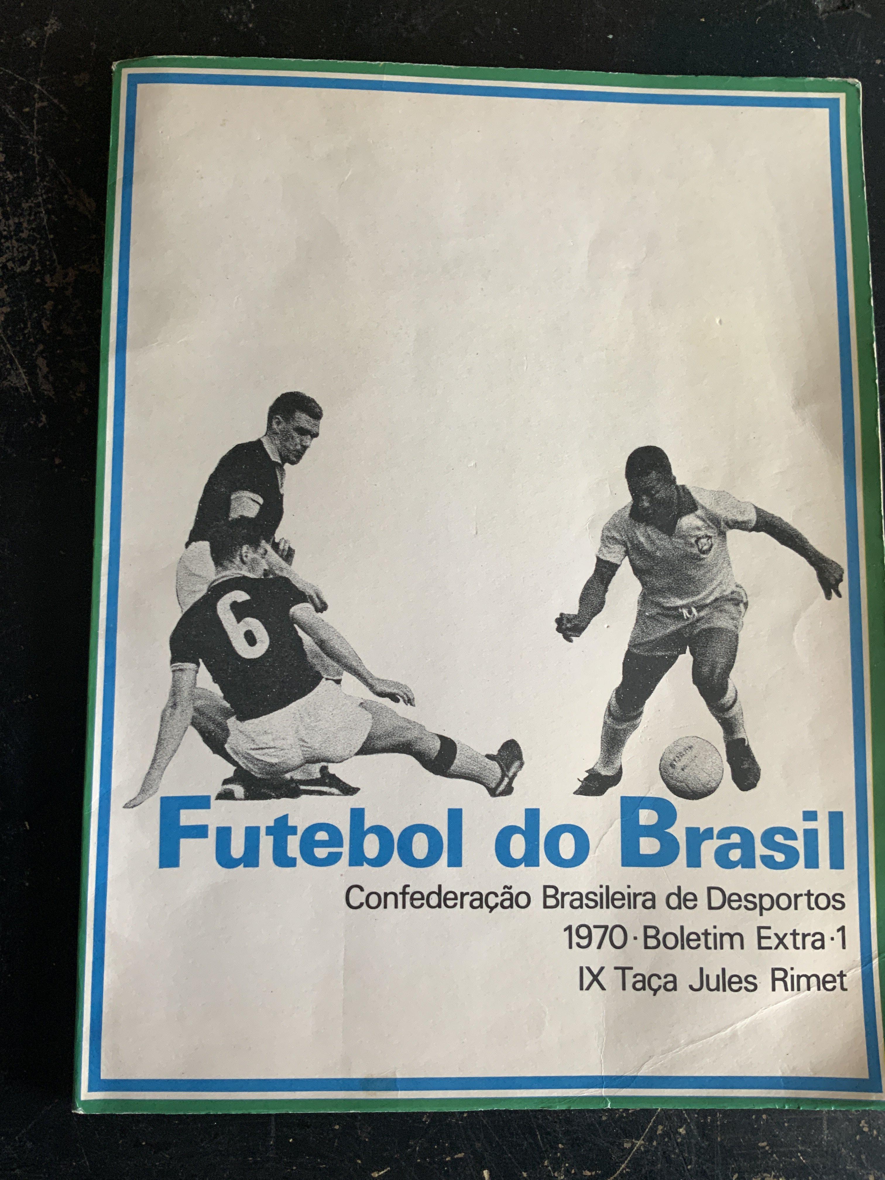 1970 World Cup Rare Tournament Brochures: 56 page brochure produced by the Brazilian FA. Boletim Extra 1 covers Brazil football history up to the start of the 1970 tournament. Soft cover.