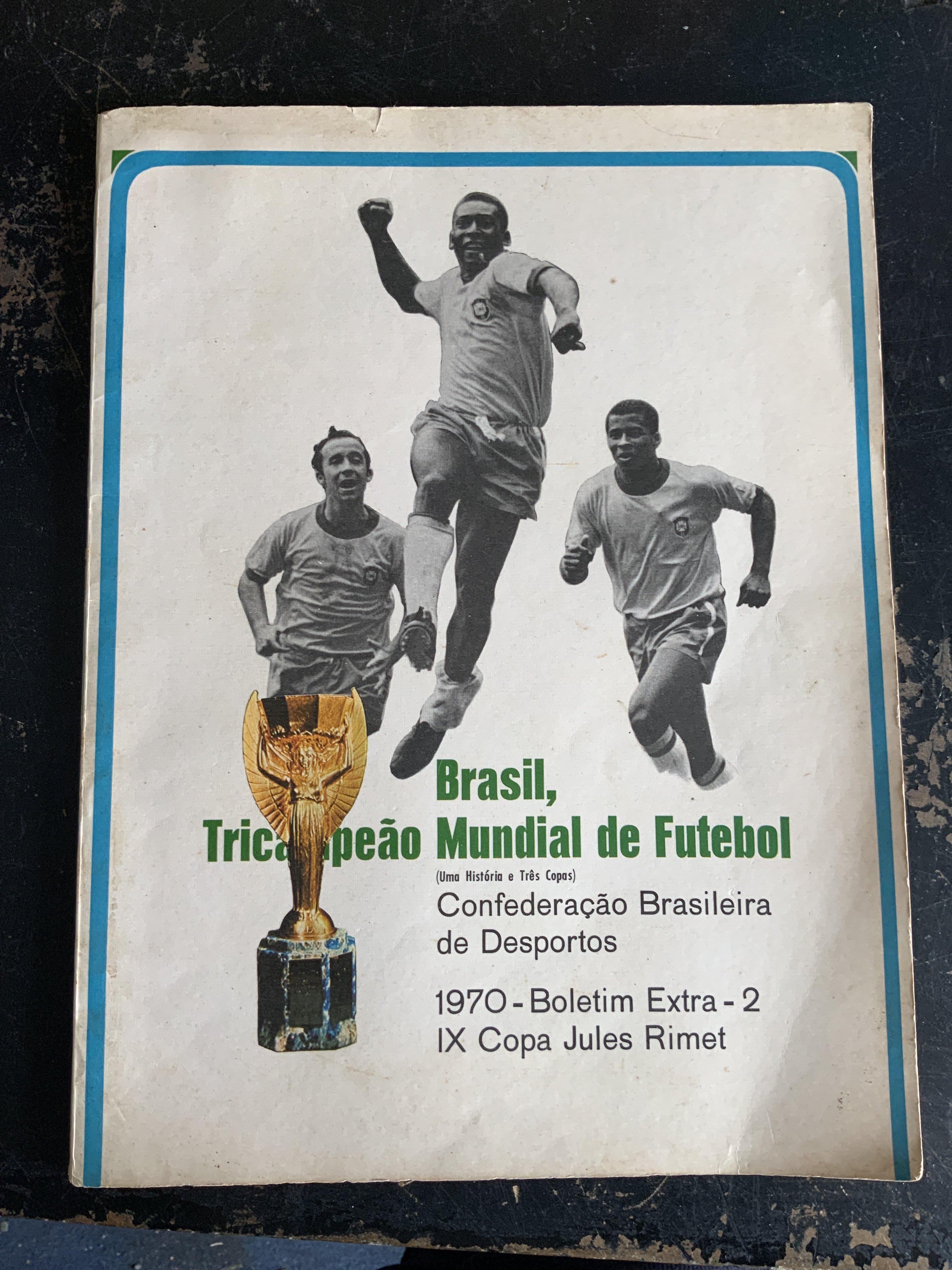 1970 World Cup Rare Tournament Brochures: 56 page brochure produced by the Brazilian FA. Boletim Extra 2 covers all matches including Brazil v England and the final. Soft cover similar to the World Cup Report.