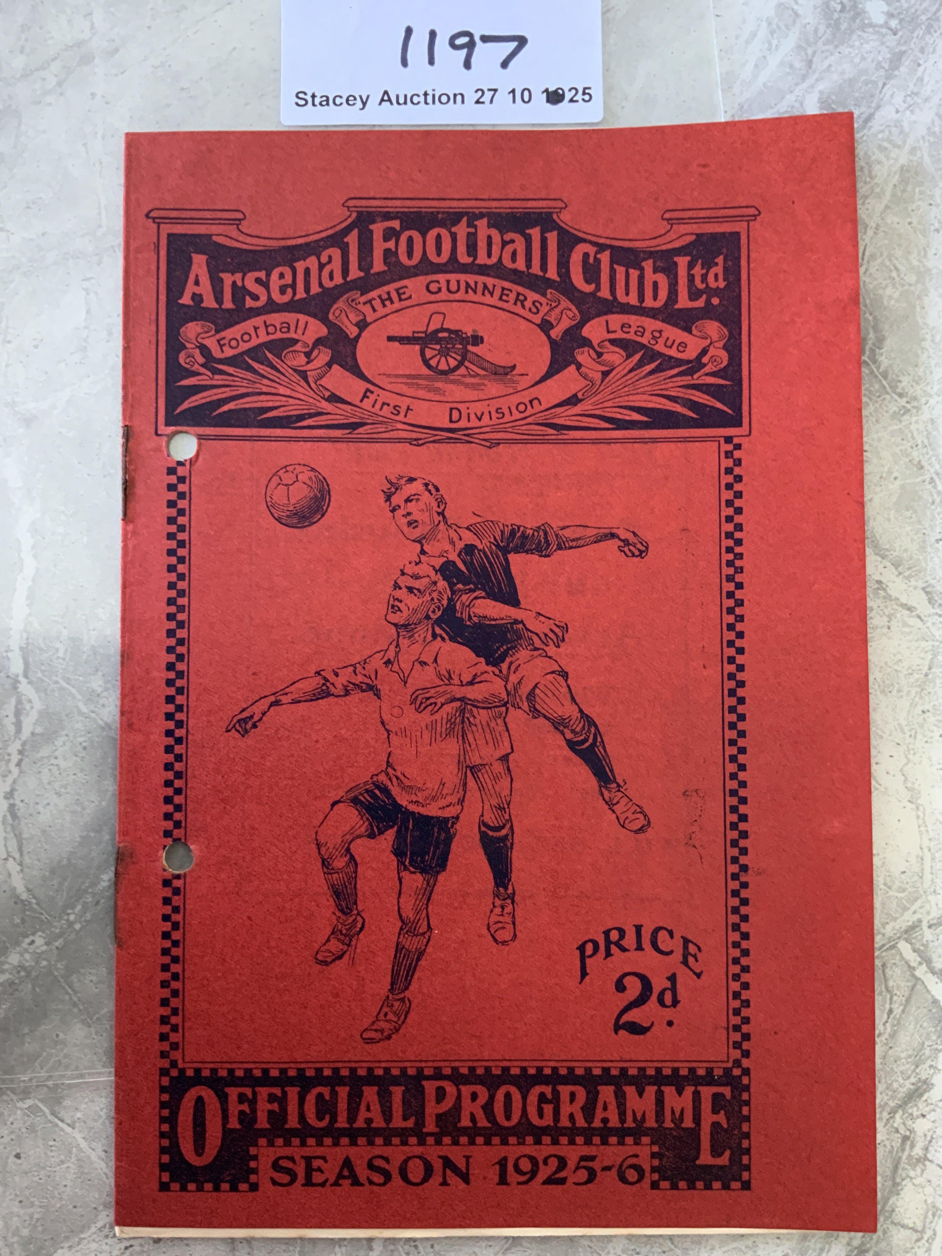 1925 - 1926 Arsenal v Blackburn Rovers Football Programme: Fair condition FA Cup match dated 30 1 1926. Punch holes. Rusty staples holding firm. No team changes but score written inside. Slight creasing.
