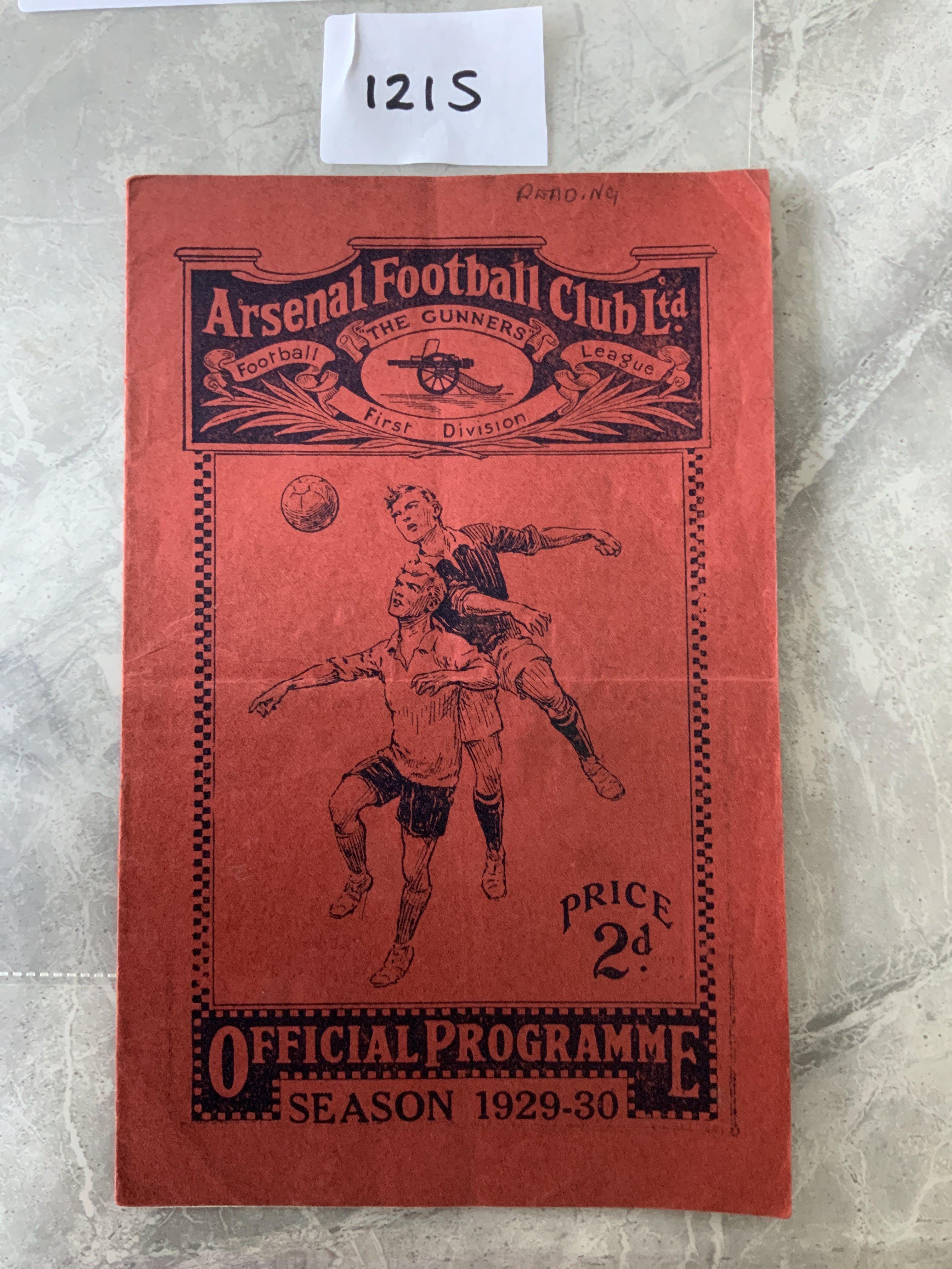 1929 - 1930 Arsenal v Reading Reserves Football Programme: Good condition London Combination match dated 5 10 1929. Staples removed not rotted away. No team changes. Tiniest paper loss to border of page 3.