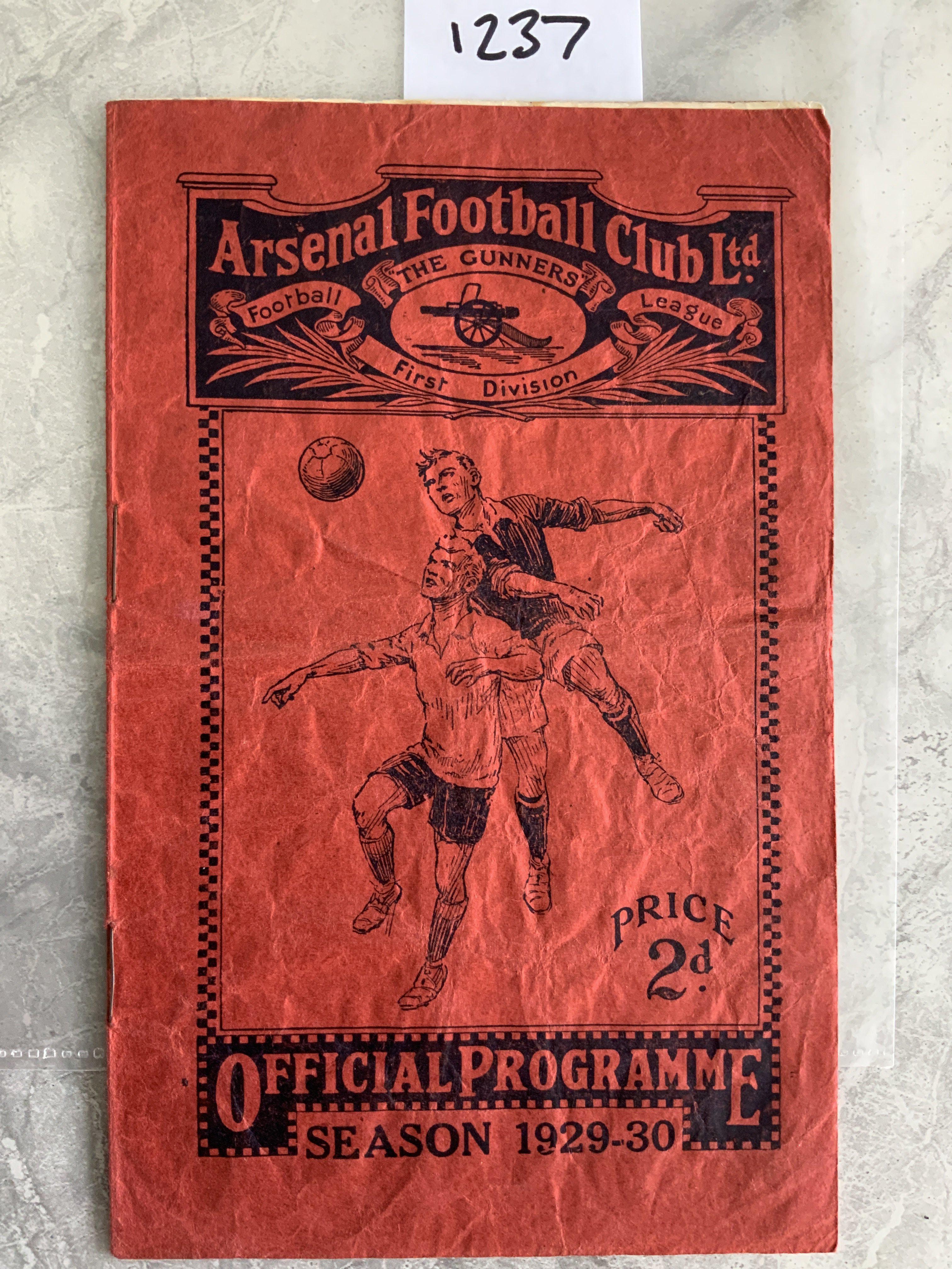 1929 - 1930 Arsenal v Sheffield United Football Programme: Good condition league match dated 12 4 1930. No team changes. Slight creasing.