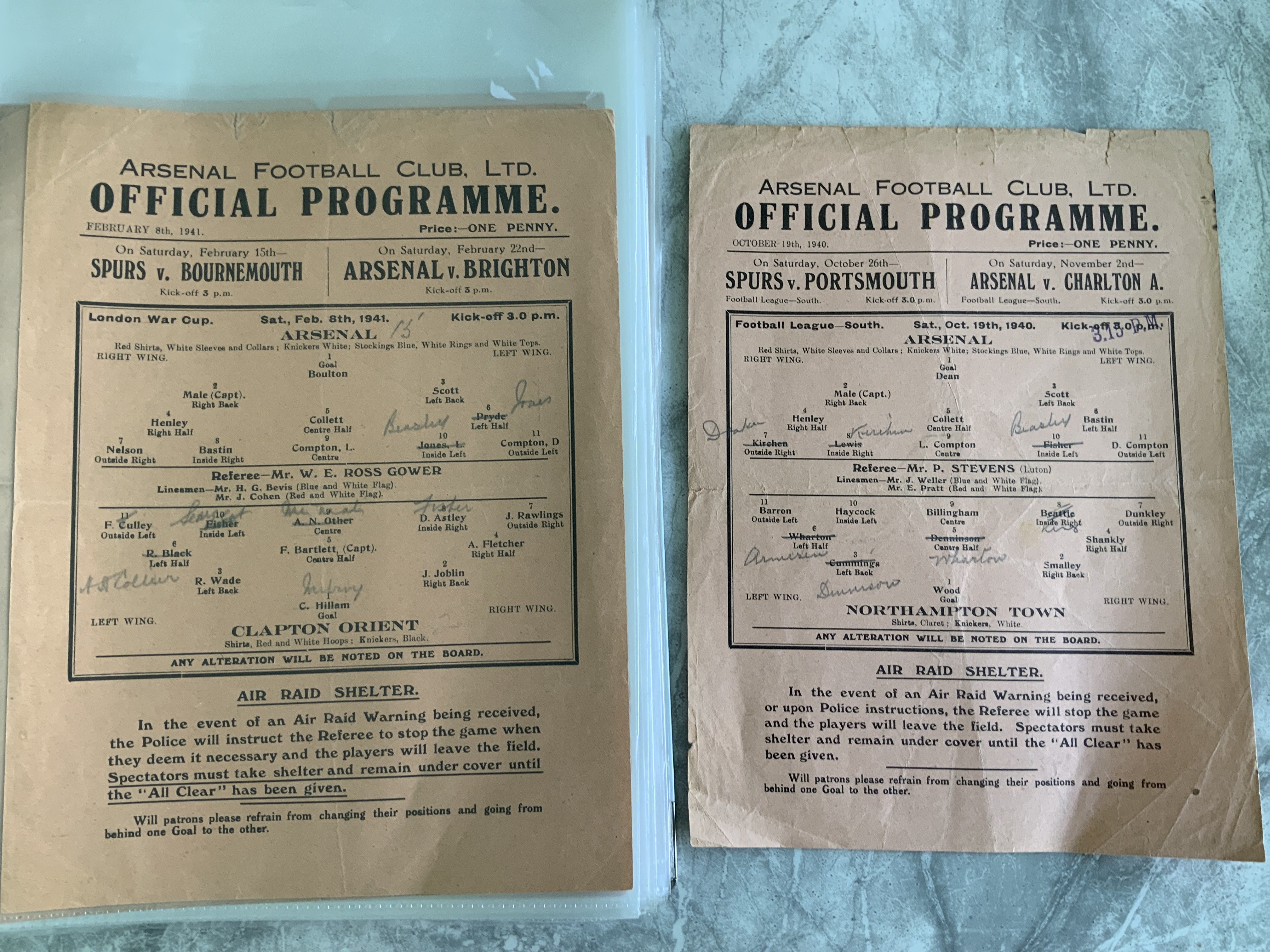 Arsenal 40/41 Home Football Programmes: Good condition single sheets. Includes League matches v Fulham Northampton, London War Cup v Clapton Orient Watford West Ham Tottenham and League War cup v Leicester West Ham and Tottenham. Some have team changes. Rare chance. (9)