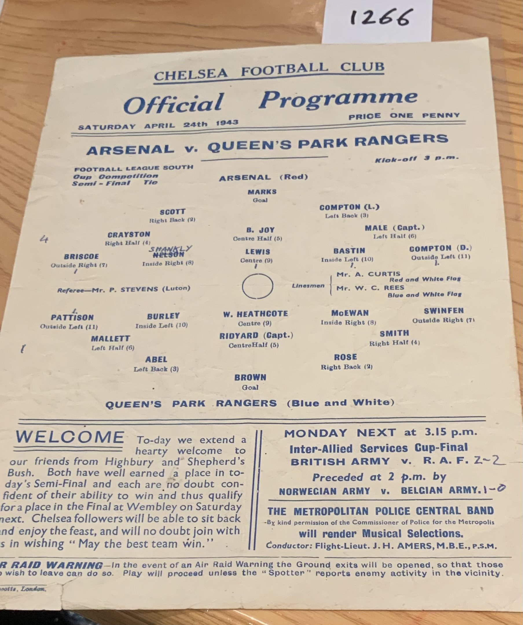 1942/43 Arsenal v Queens Park Rangers Football Programme: Single sheet match dated 24 4 1943. One team change and score noted. Good.