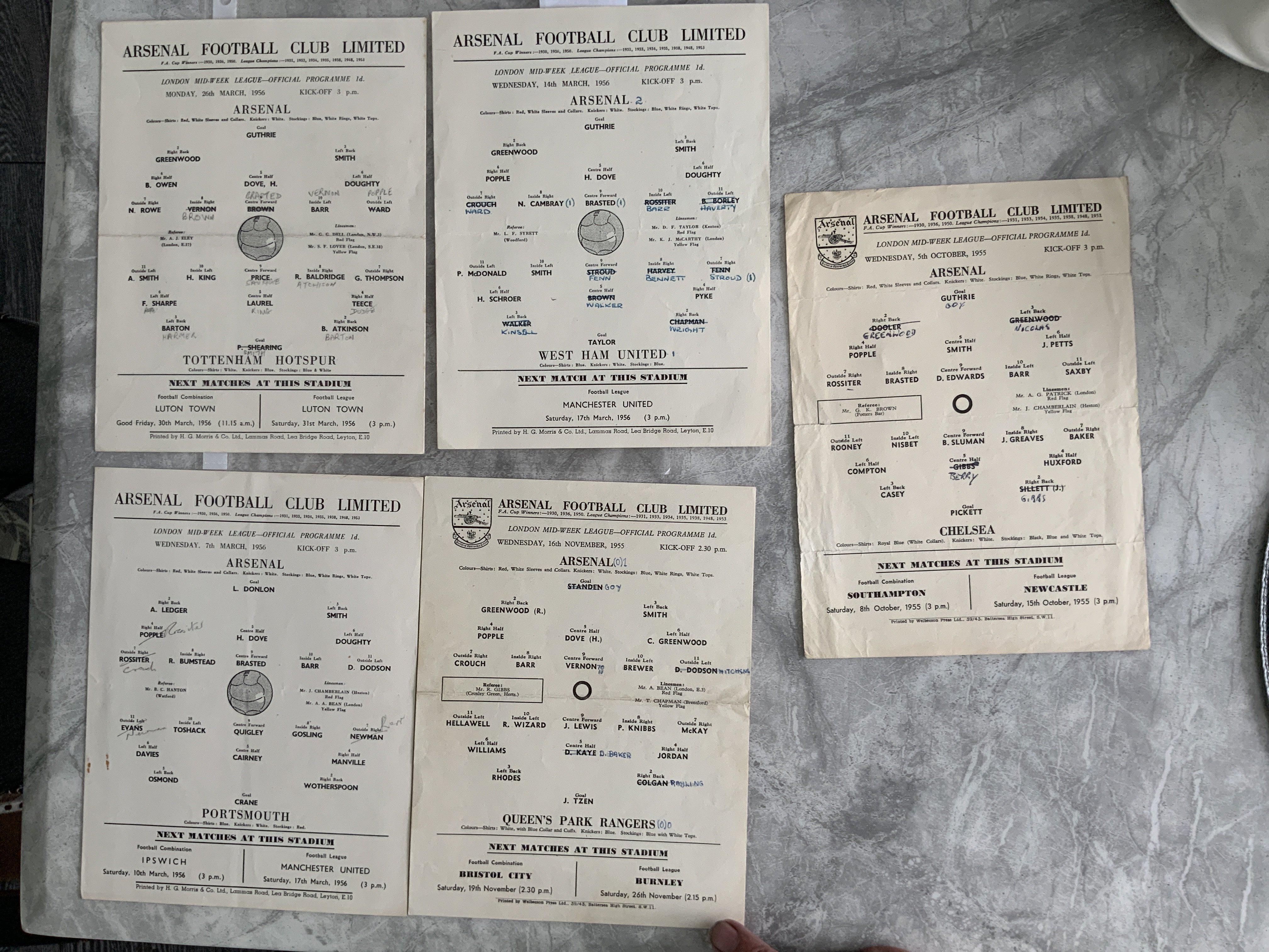 55/56 Arsenal LMWL Football Programmes: Single sheets for matches v Tottenham West Ham Portsmouth QPR and Chelsea. Penned writing to 3 otherwise good. (5)